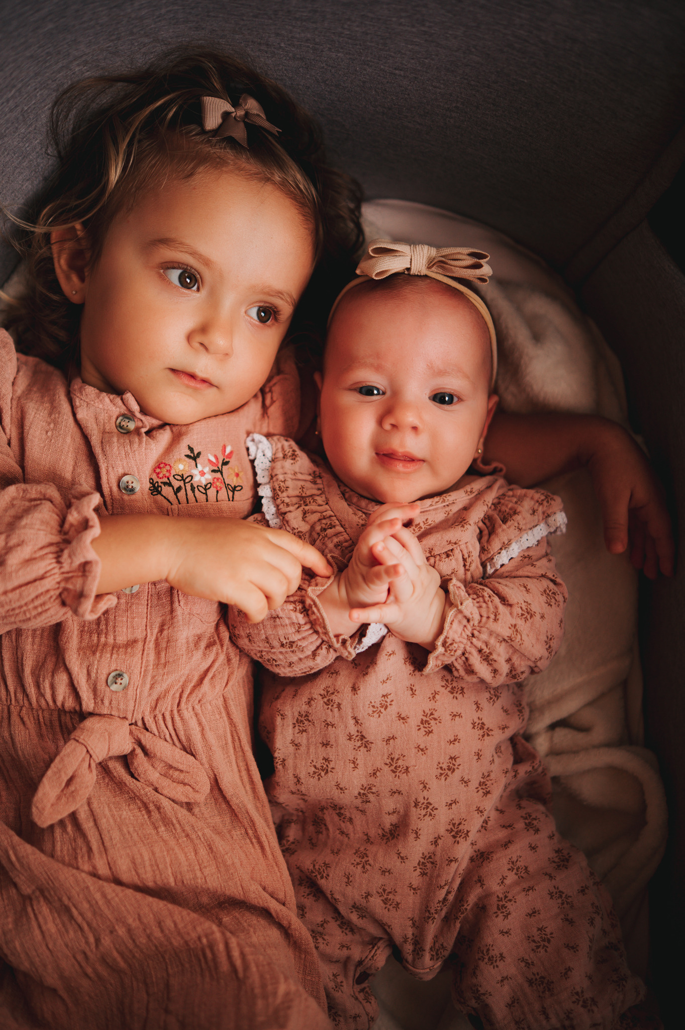 Lis e Ana ensaio infantil, gestacional após o casamento de Murilo Mascarenhas com Rebeca Mascarenhas
