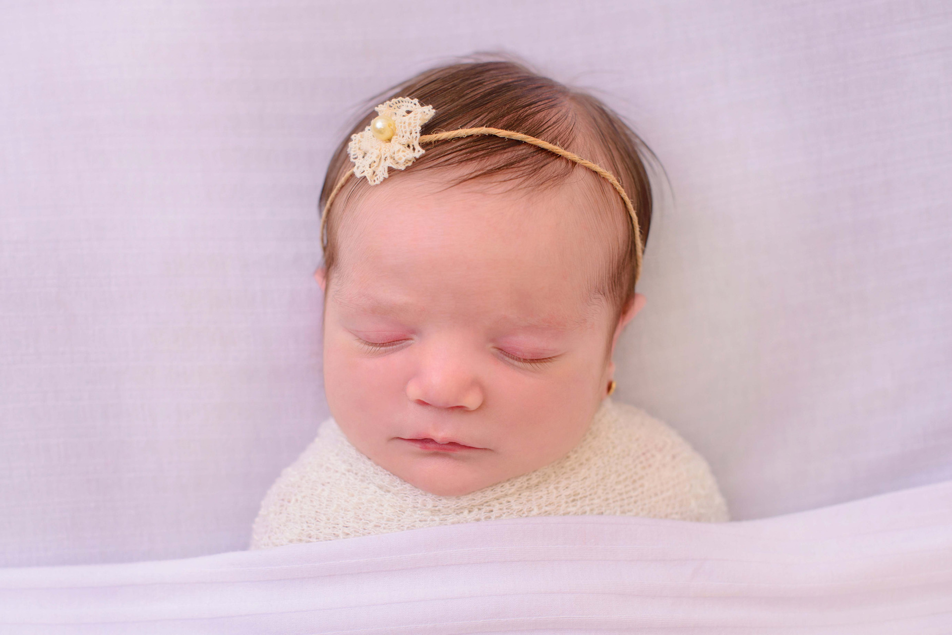 newborn menina, ensaio newborn, newborn rosa, newborn, bebê, nascimento, foto de bebê, foto de recem-nascido, fotos fofas, inspiração foto bebê, família, amor