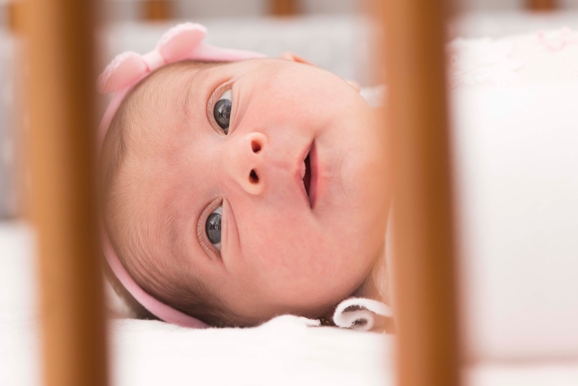 ensaio em casa, ensaio bebê, lifestyle, foto e bebê, newborn em casa, ensaio newborn, ensaio de família, foto de recém-nascido, inspiração ensaio bebê, família, amor