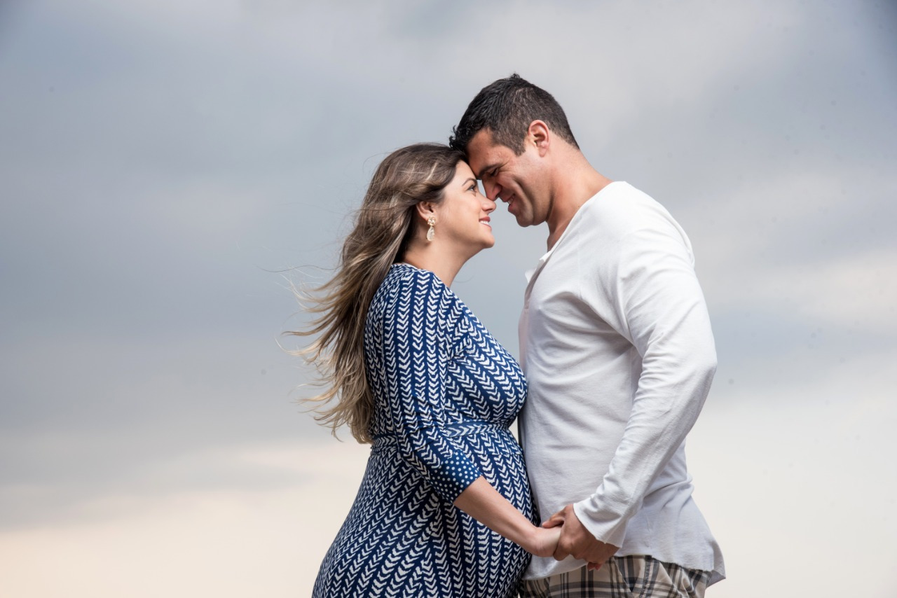 gestante, gestante externo, ensaio gestante, nascimento, fotos gestante, gestante praia ensaio casal, gestação, amor, foto de gestante, gravidez, família, inspiração gestante