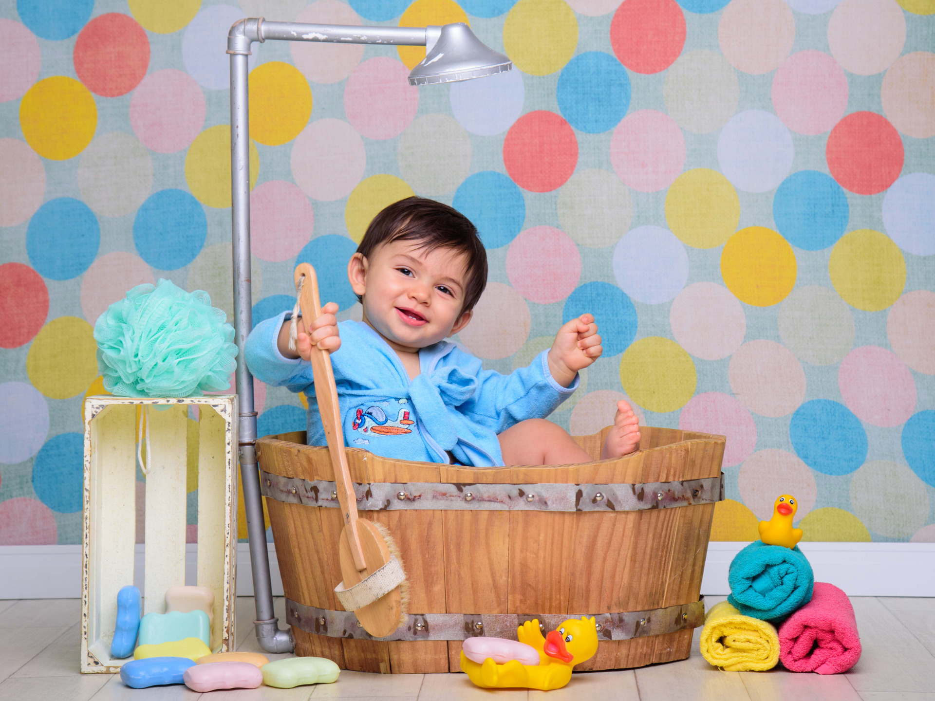 hora do banho, briquedos de banho, espuma, bolhas de sabão, banho divertido, bebê tomando banho, sessão fotografica de banho, banheira, foto infantil na banheira, chuveiro, chuá chupa, patinho de banheira, fotos de bebê, ensaio infantil