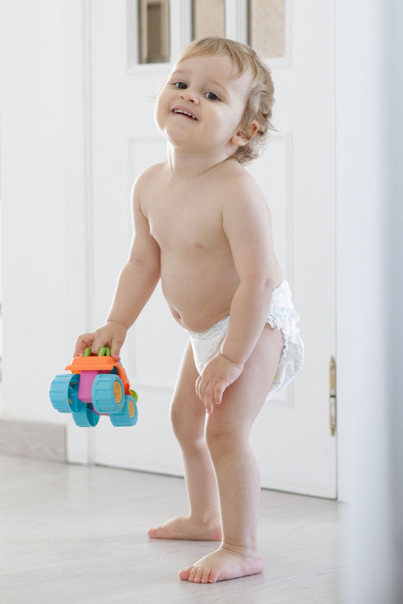 o joão é uma criança feliz