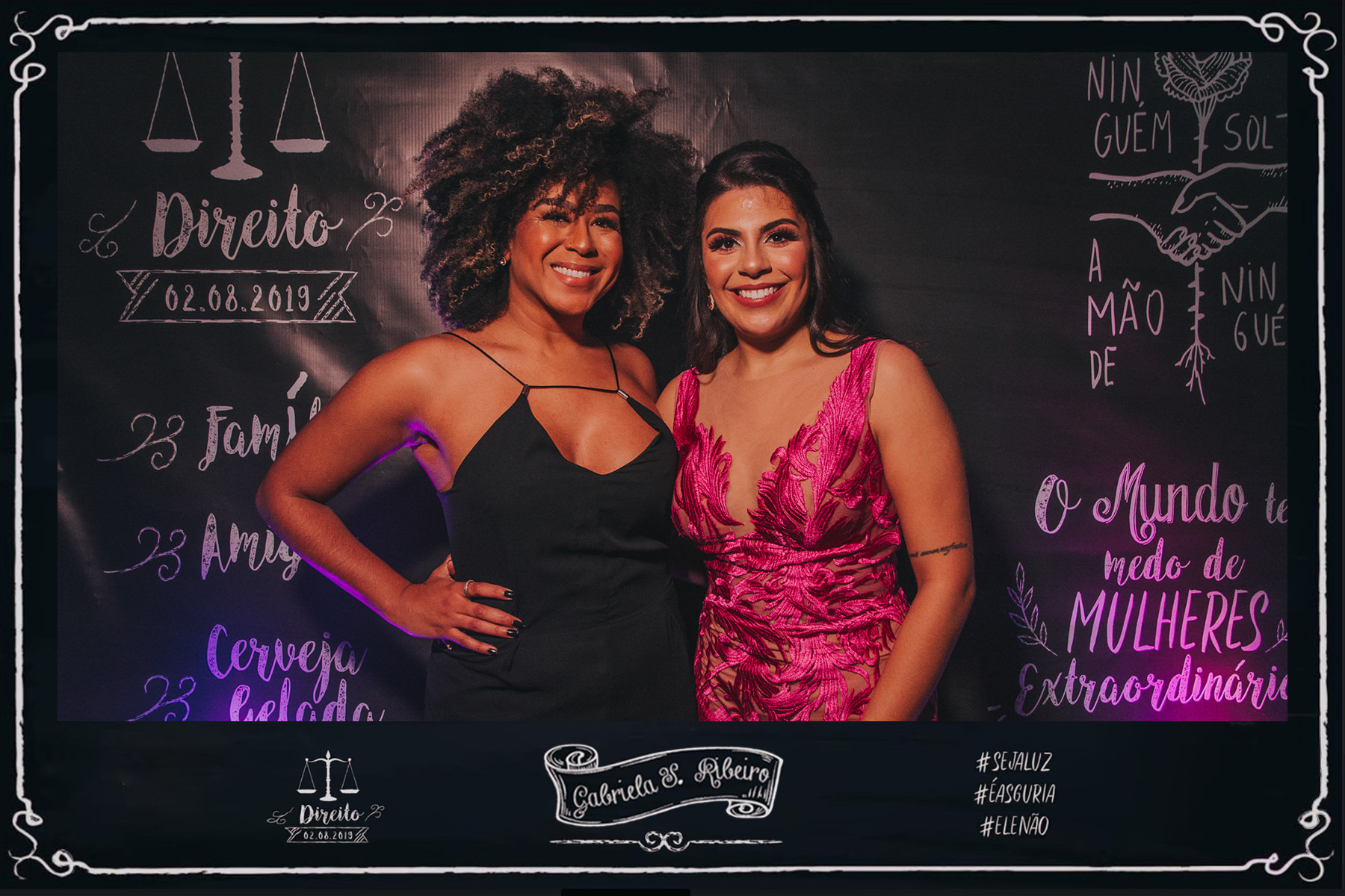 foto impressa, instax, revelação na hora, totem de fotos, cabine fotográfica, totem fotográfico, cabine de fotos, porto alegre, rodrigo bestetti fotografia, hashprint, hashtag, impressão por hashtag, polaroid, polafoto, impressão de fotos na festa, formatura, casamento, 15 anos, aniversário infantil, fotografia