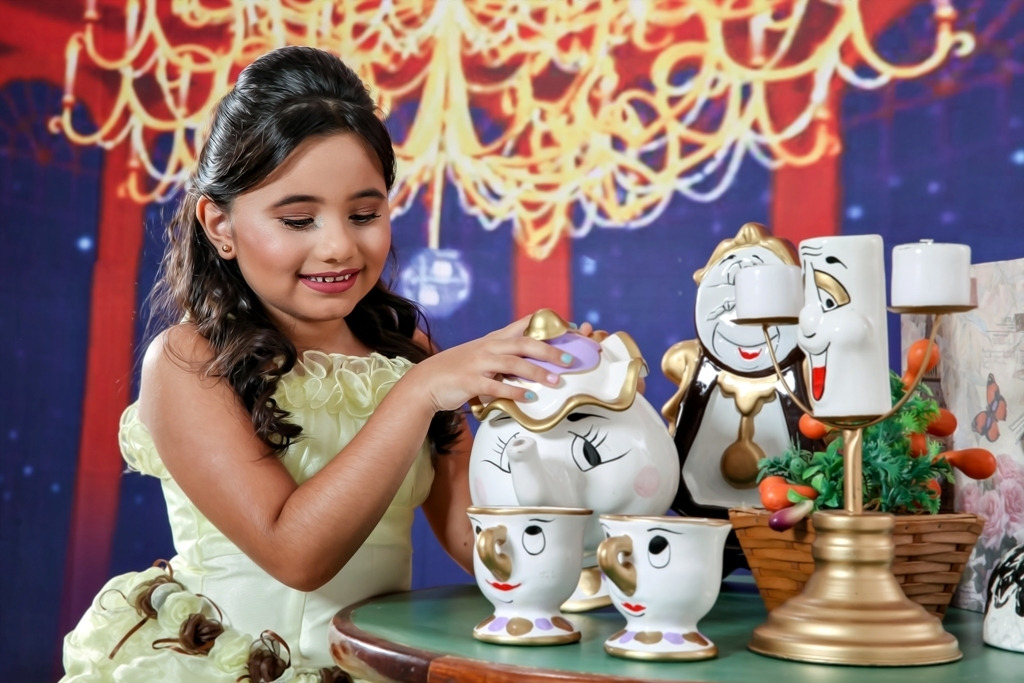 Ensaio temático - A bela e a fera -Maria Sophia