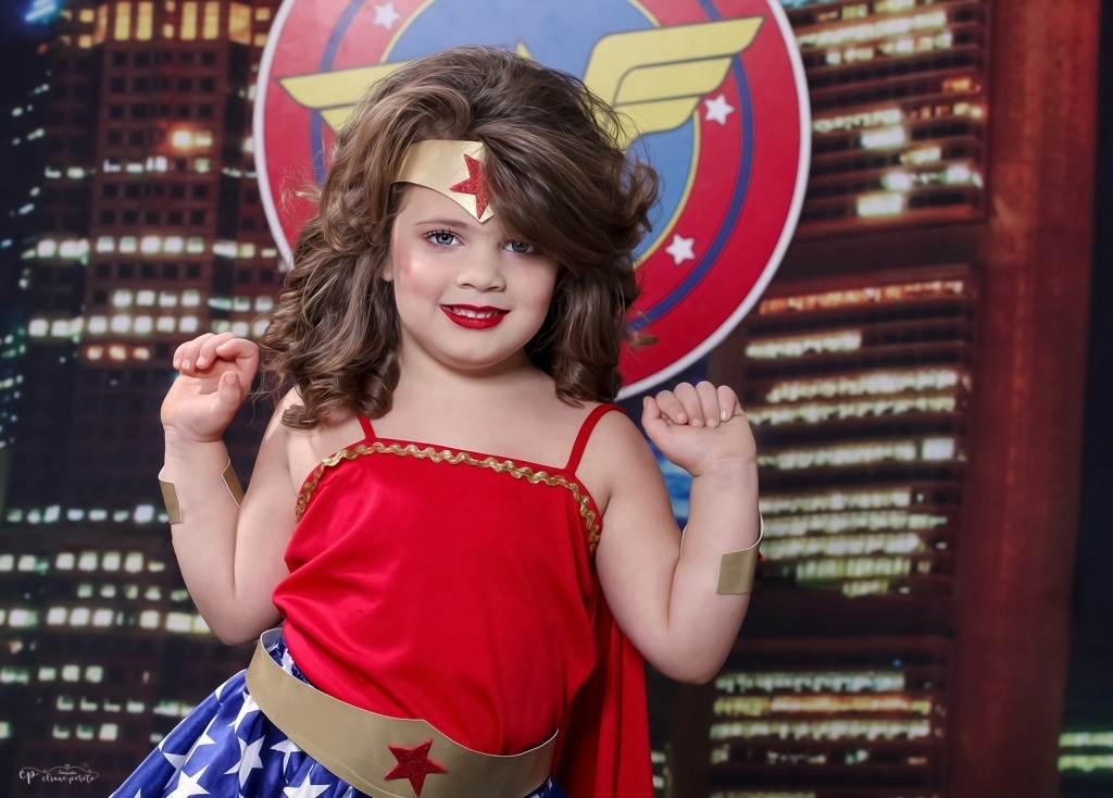 Ensaio temático - Mulher maravilha - Maria Teresa