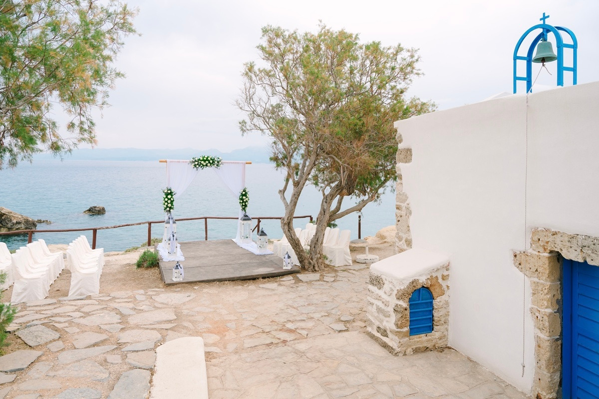 White and blue Greek island scenery, a popular destination for weddings and elopements