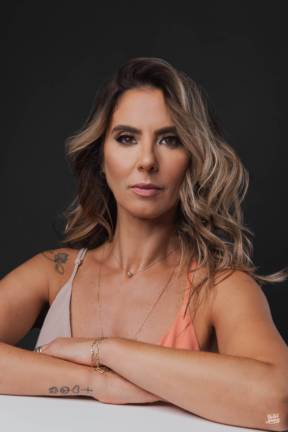 retrato profissional bh, retrato profissional feminino, retrato corporativo, foto de perfil empresarial