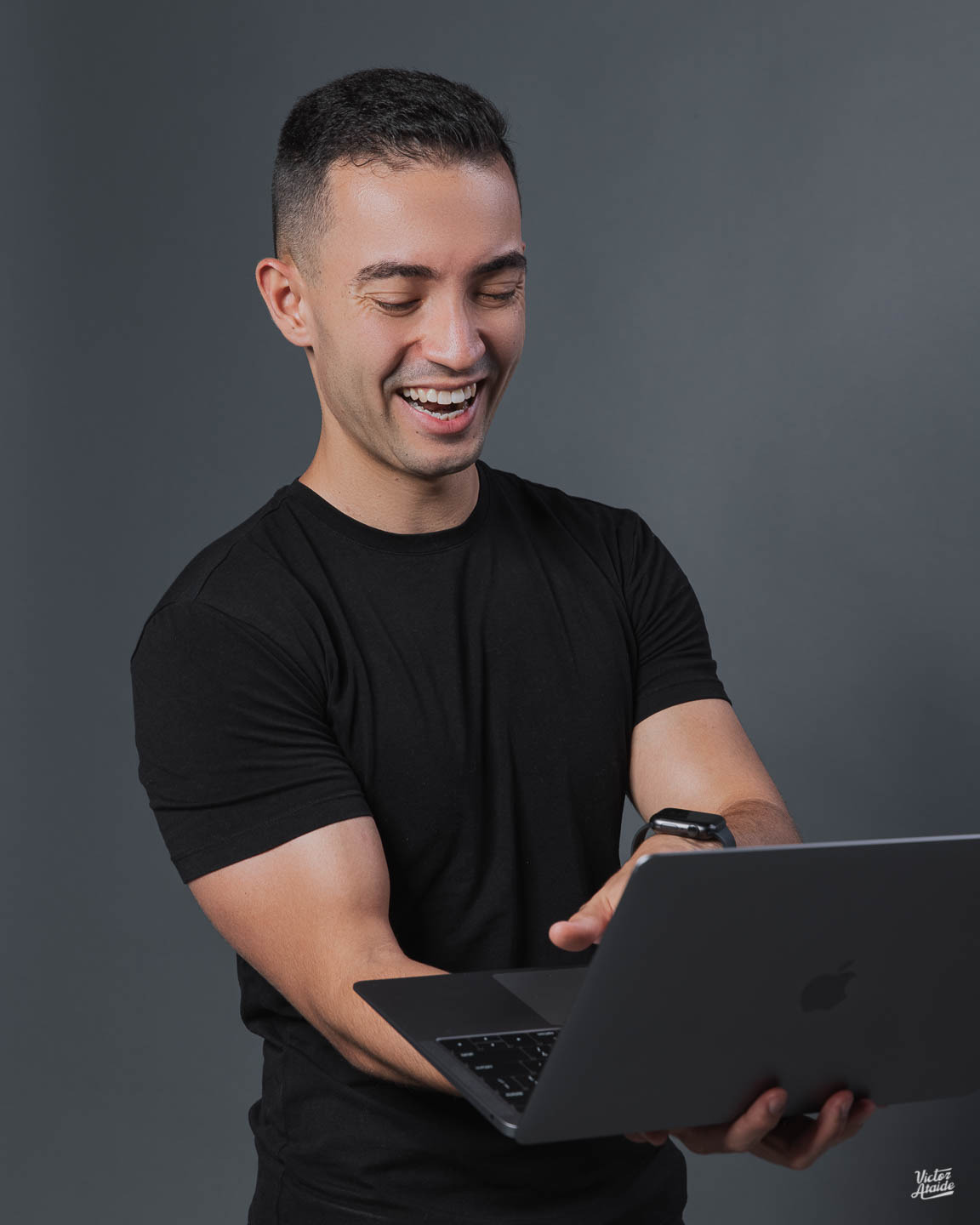 belo horizonte, foto de perfil, fotografia, fotografia corporativa em belo horizonte, fotógrafo, fotógrafo de retrato, pedro leopoldo, retrato profissional, retrato profissional bh, victor ataide, retrato TI