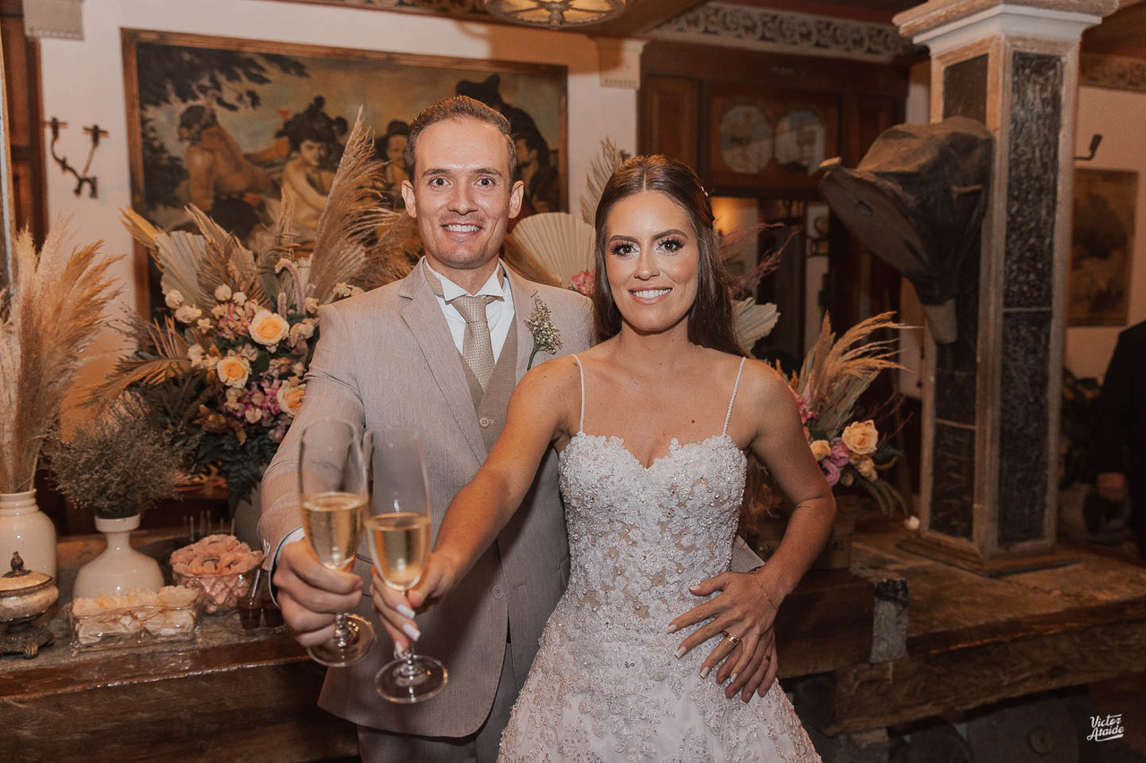 belo horizonte, casamento com chuva, casamento em ouro preto, cidade histórica, destination wedding, fotografia, fotógrafo, fotógrafo de casamento, ouro preto, pedro leopoldo, verde flor decoração, victor ataide, vila relicário, brinde