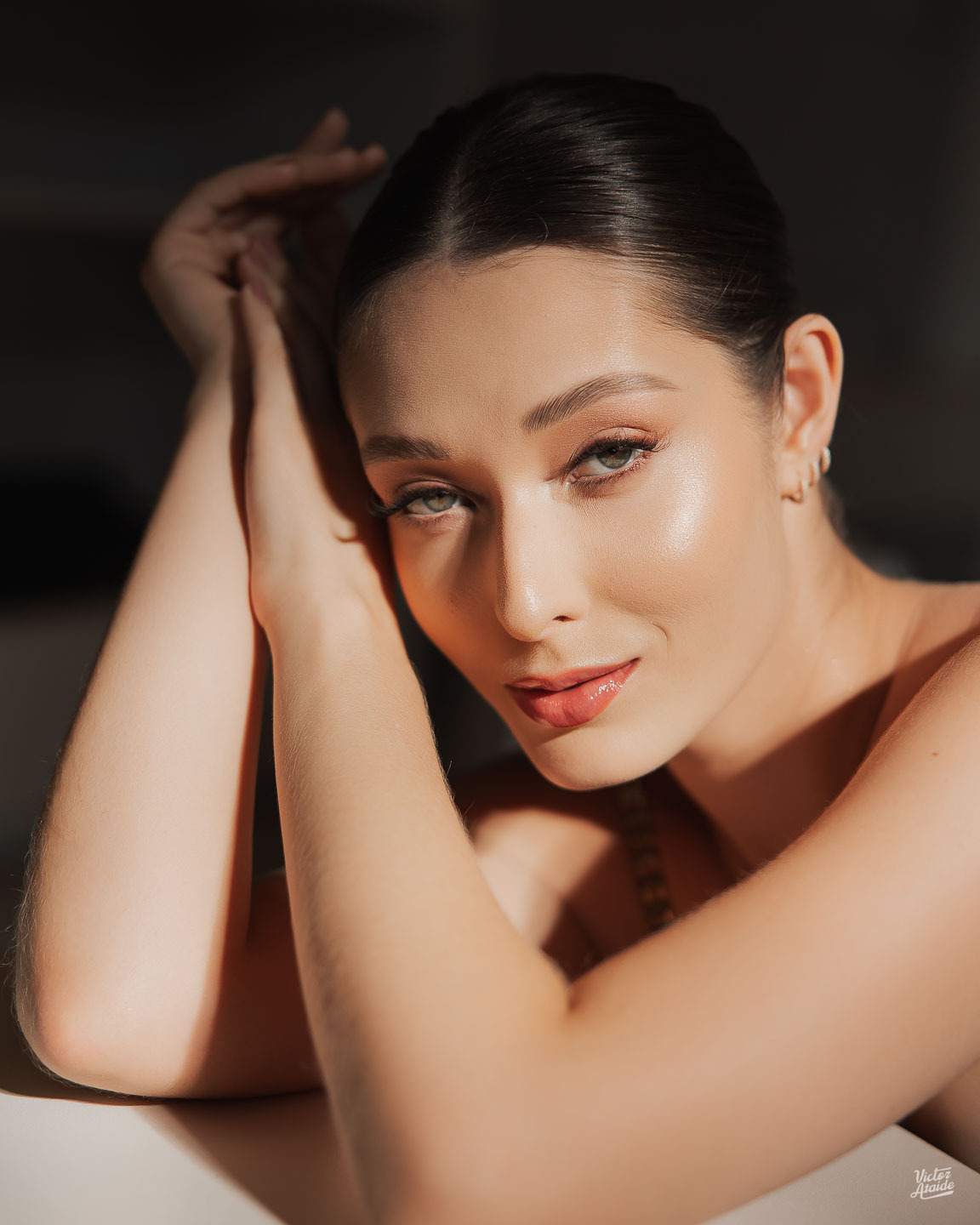 belo horizonte, estúdio de fotografia, estúdio em BH, estúdio fotográfico, foto de perfi, foto para linkedin, fotógrago victor ataide, modelo, modelo fotográfica, mulher, pedro leopoldo, retrato, retrato profissional, retrato profissional bh, victor ataide