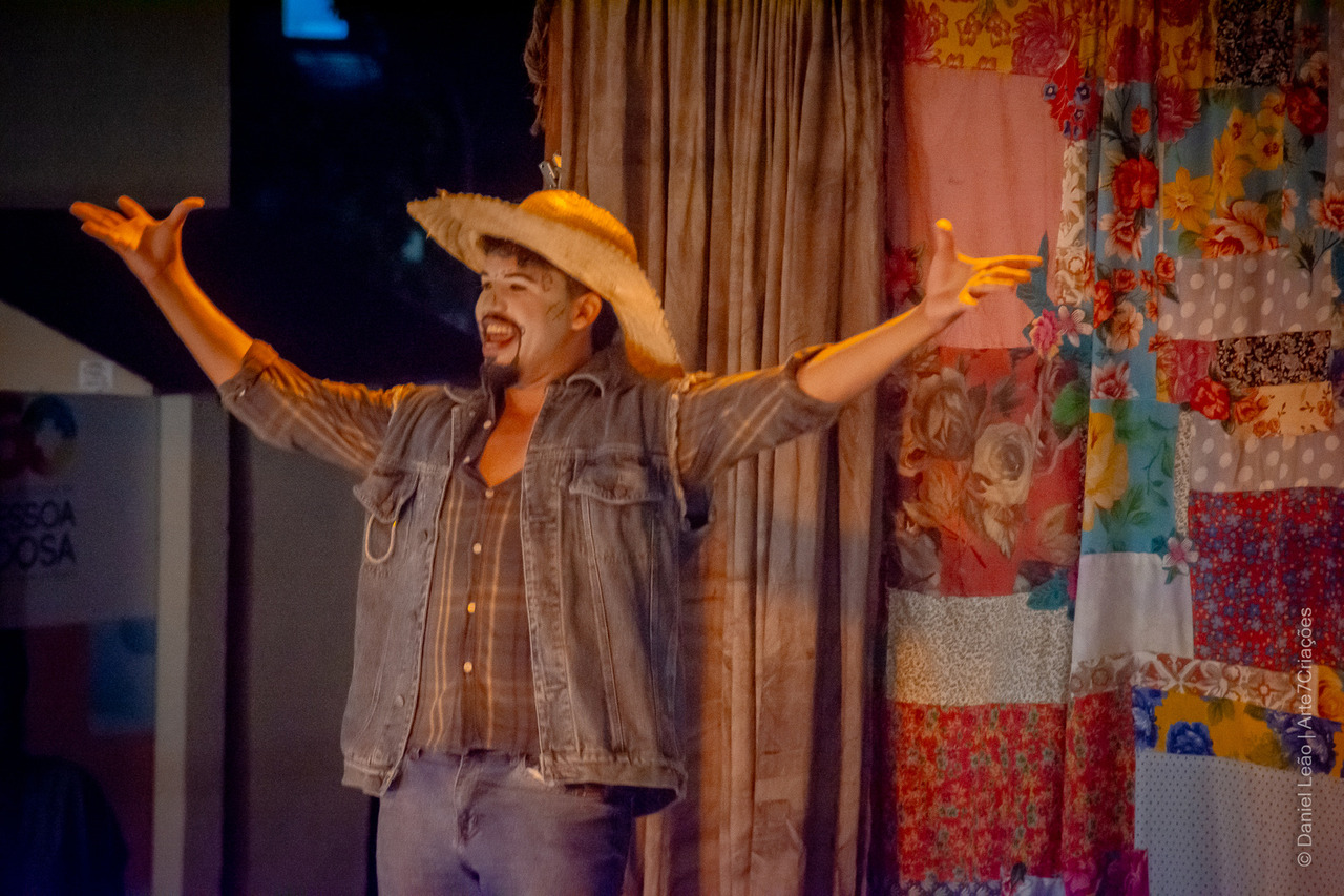 Se você faz parte de um grupo teatral ou produção cultural e deseja registrar seu trabalho com sensibilidade e narrativa visual, entre em contato comigo.