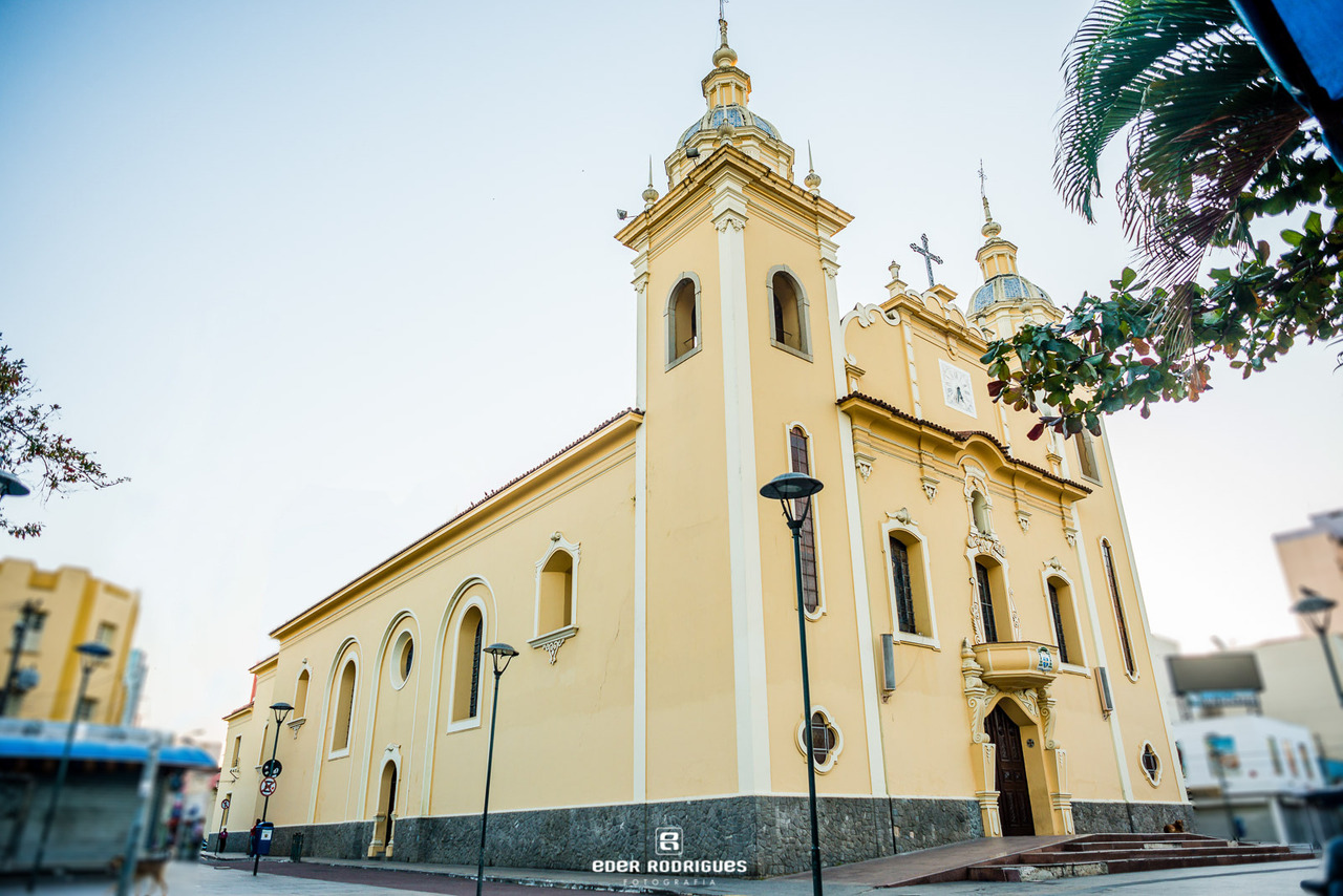 Fachada da igreja matriz em taubaté-sp
