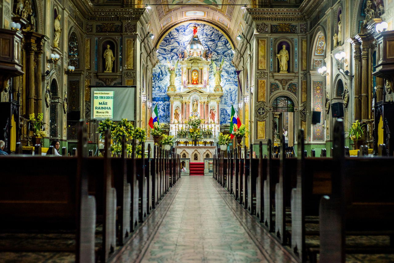 Corredor da igreja matriz de pinda-sp