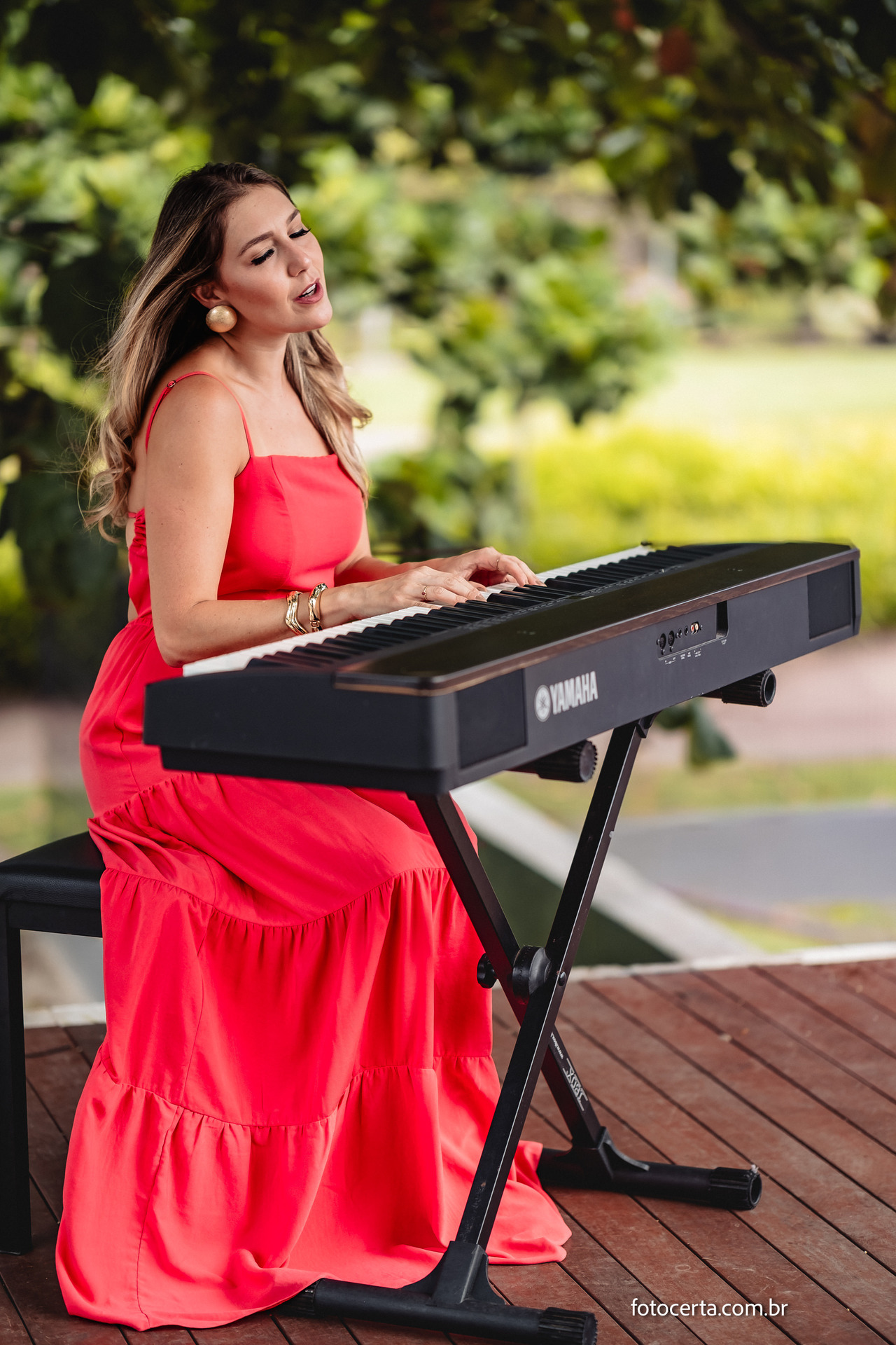 Taty Cintra - Cantora e Compositora - Ensaio em Locação Externa