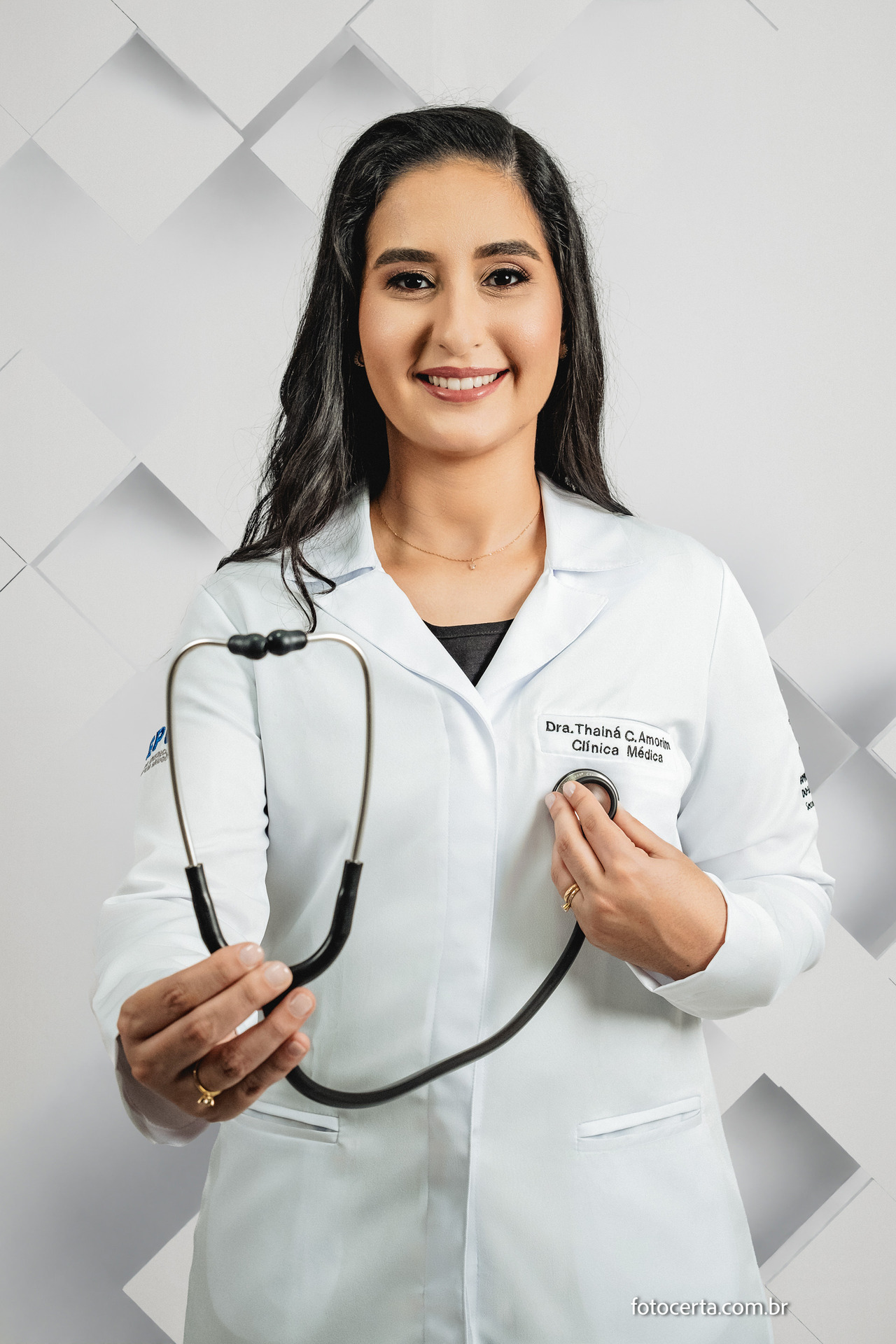 Thainá Amorim - Médica - Ensaio em Estúdio