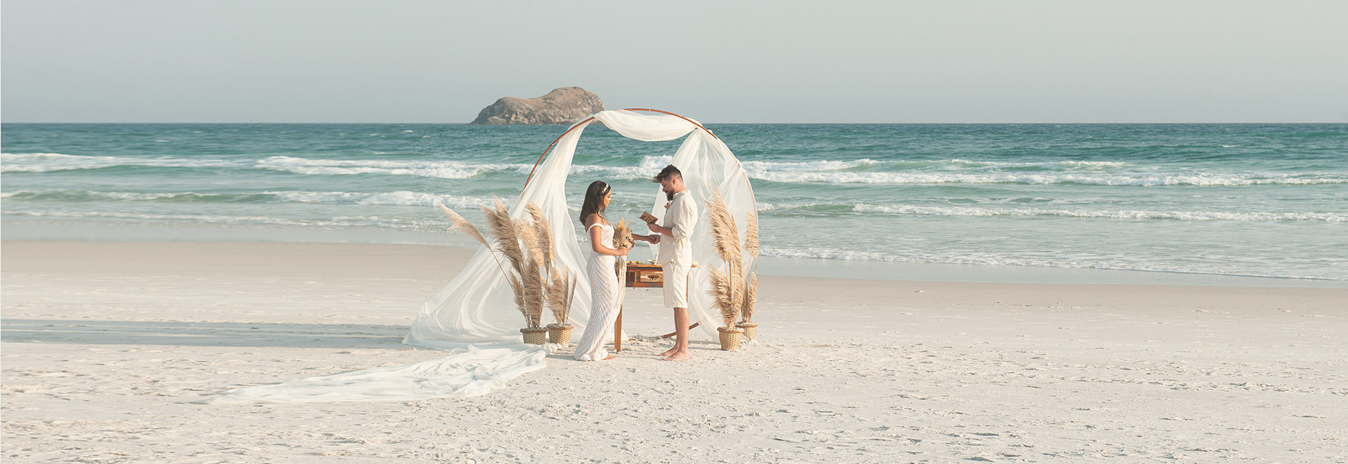 Brava Casa, Buzios, Rio de Janeiro, Brasil elopement ceremony