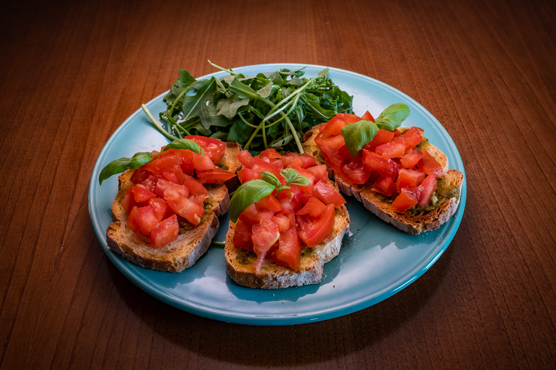 Fotografo Braga Fotografia e vídeo para batizados casamentos gastronomia comida joalheria eventos produtos retratos Trabalhamos com fotografias de produtos, vídeos institucionais para sua empresa ou evento, editorial de moda com publicações nos principais jornais e revistas de Portugal. Estúdio fotografia e produtora Vídeo Braga Porto Lisboa Guimarães Barcelos Coimbra Marketing Digital