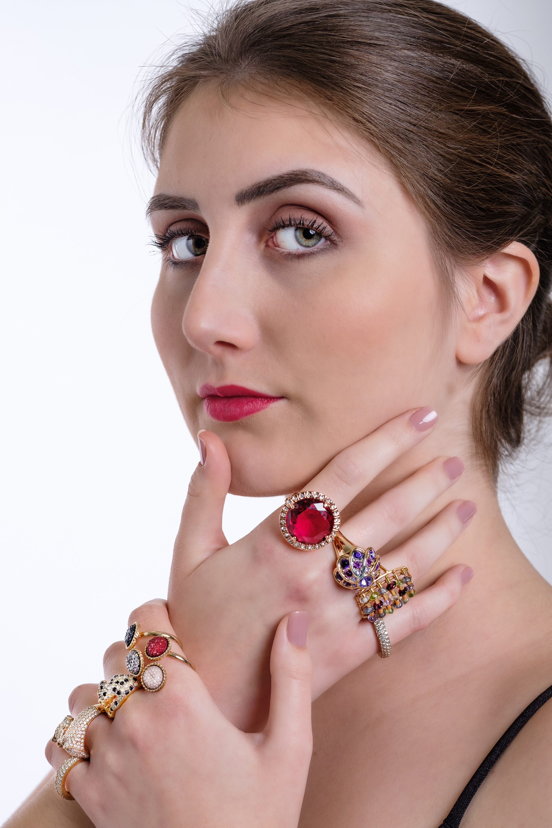 Fotografo Braga Fotografia e vídeo para batizados casamentos gastronomia comida joalheria eventos produtos retratos Trabalhamos com fotografias de produtos, vídeos institucionais para sua empresa ou evento, editorial de moda com publicações nos principais jornais e revistas de Portugal. Estúdio fotografia e produtora Vídeo Braga Porto Lisboa Guimarães Barcelos Coimbra Marketing Digital