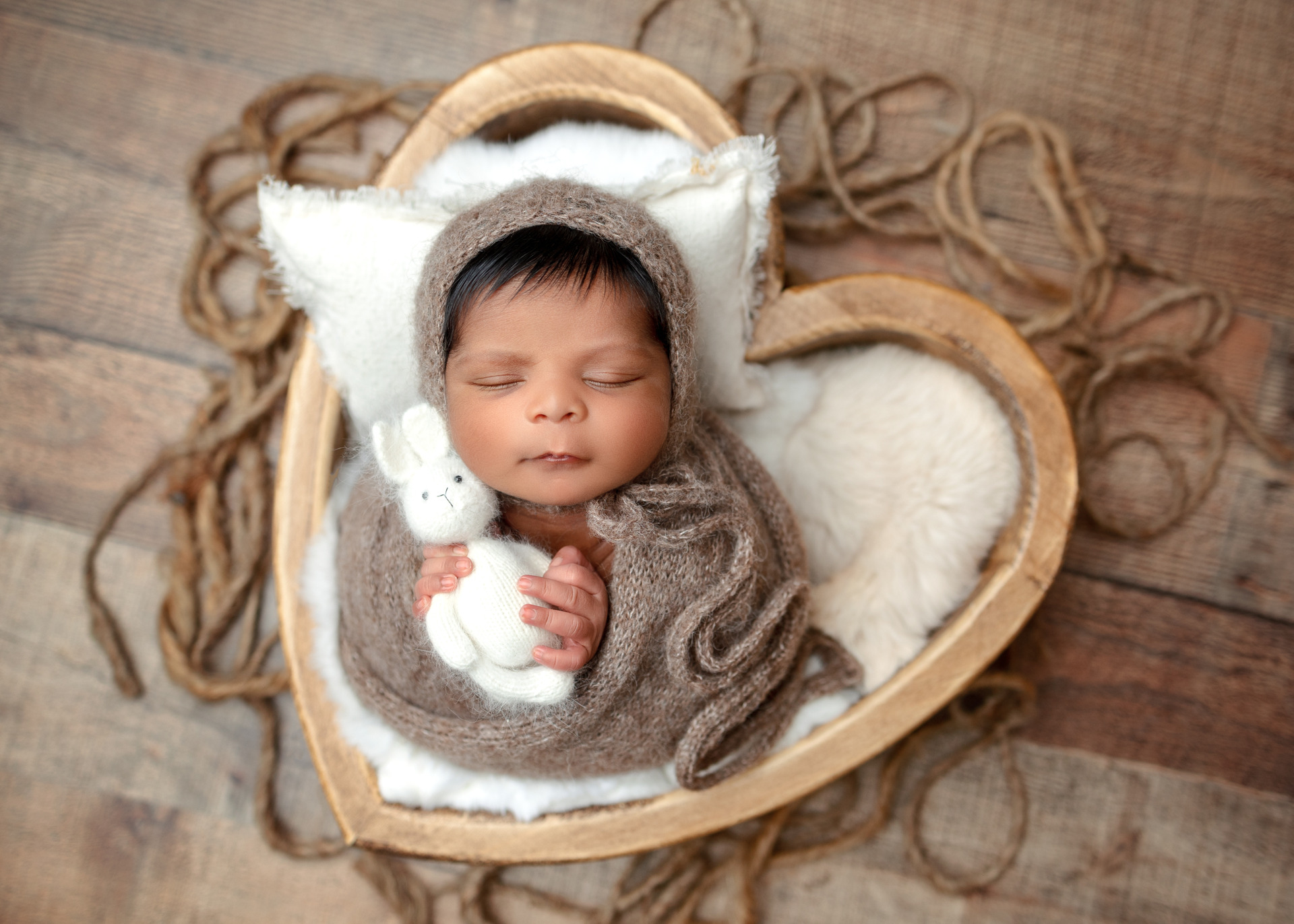 best newborn photographer near me, newborn portraits Katy TX, newborn photography studio Houston