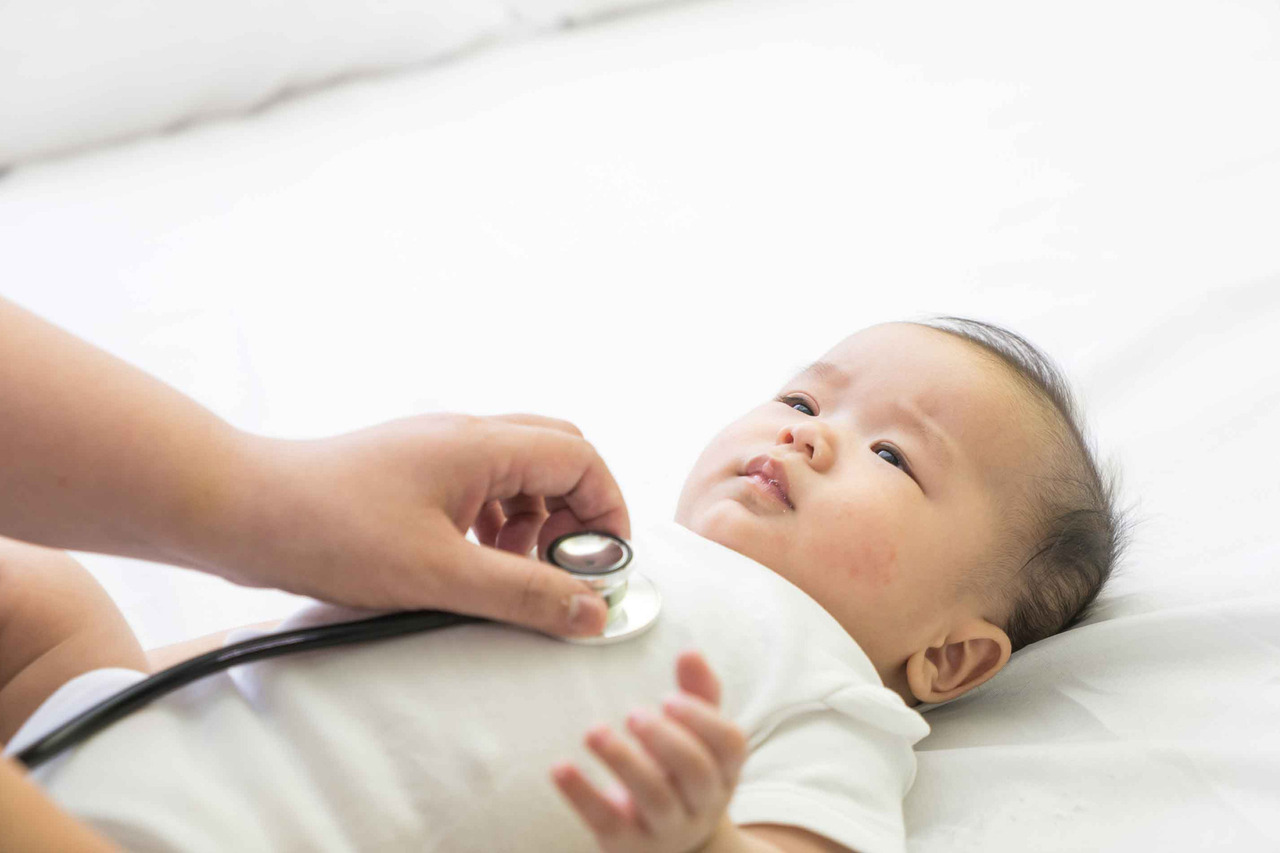 Levar seu bebê ao médico com regularidade