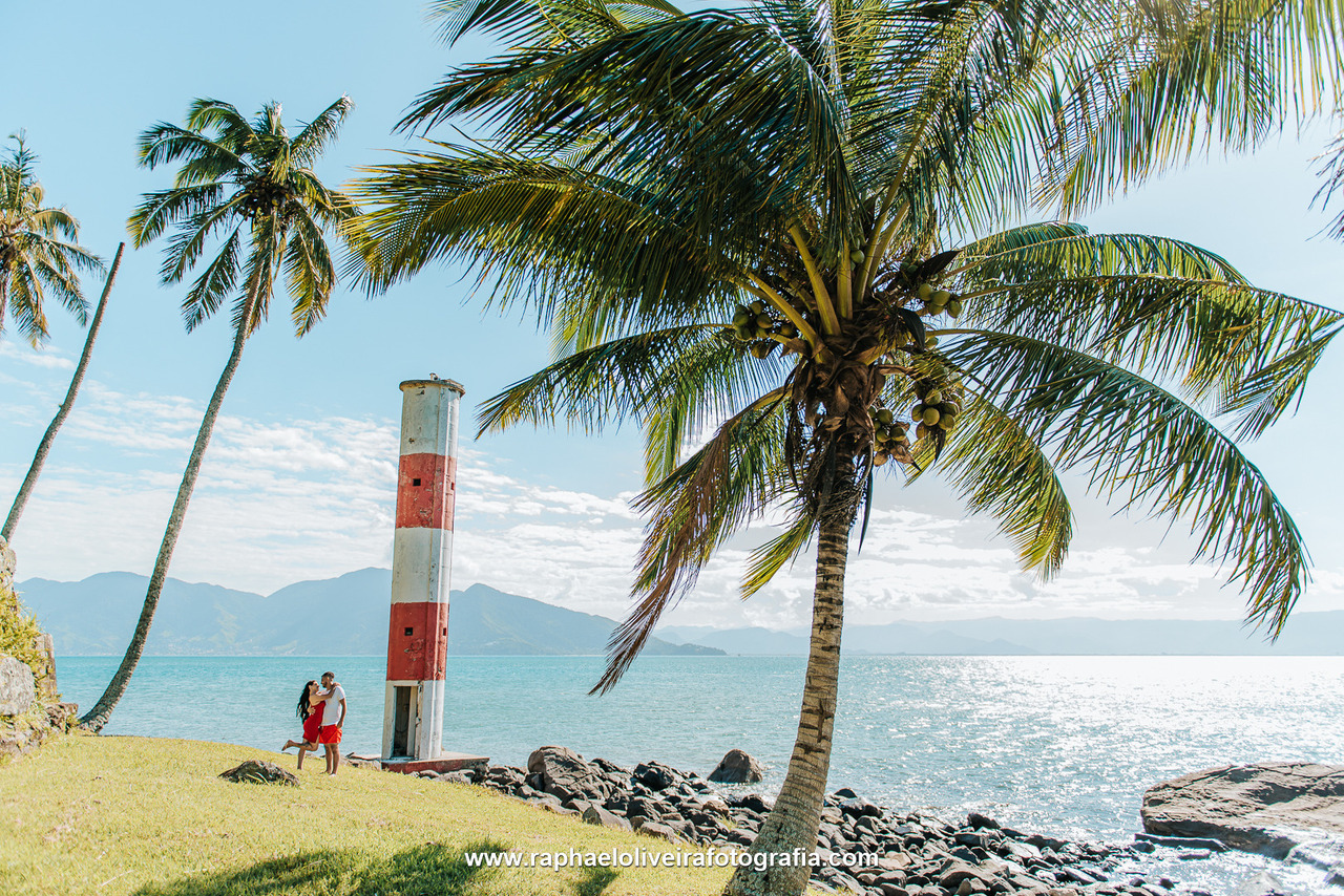 Ensaio pre-wedding em ilha bela, fotografado por Raphael Oliveira Fotografia