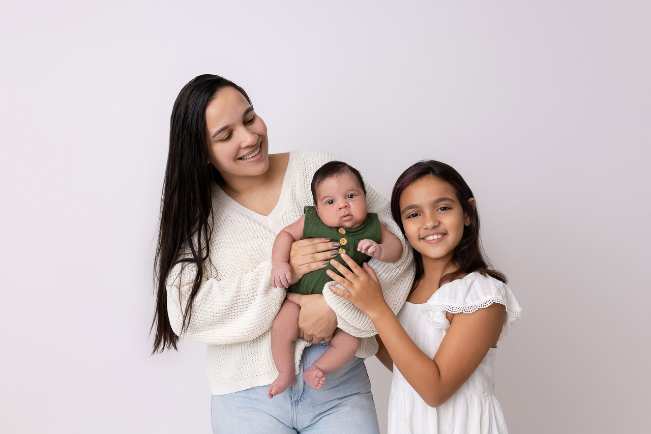 Foto em família - Acompanhamento do Oliver - 1 mês - Caraguatatuba/SP