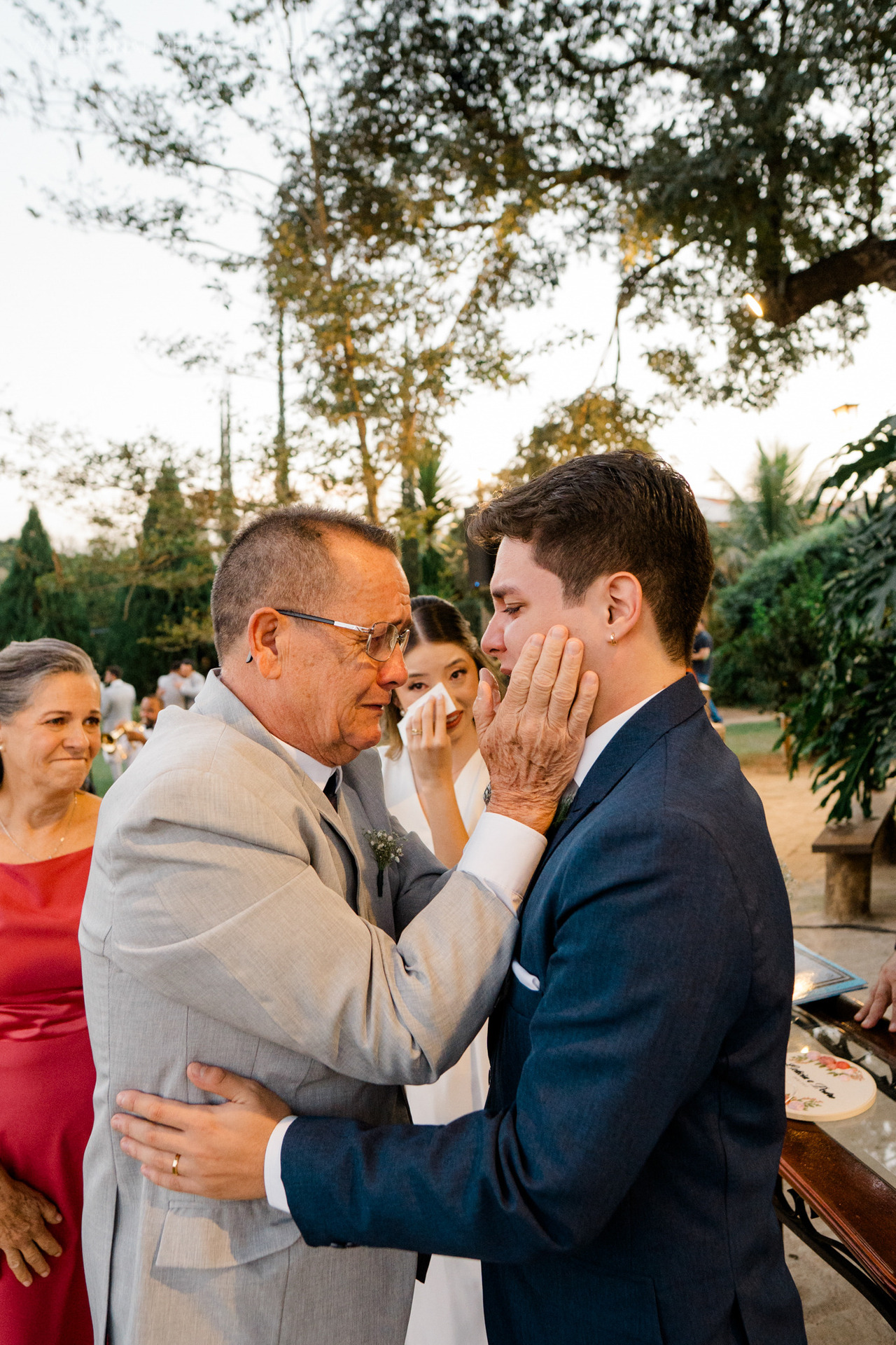 Fotografia de casamento documental no espaço Guaiçara em Cosmópolis