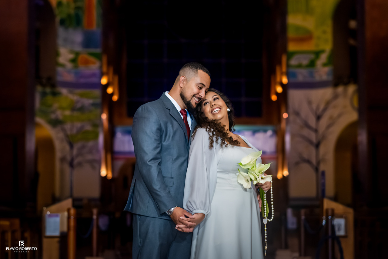 Casal após Legitimação Matrimonial no Santuário Nacional de Aparecida