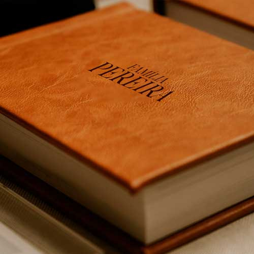 ÁLBUM 20X25 COM 30 FOTOS