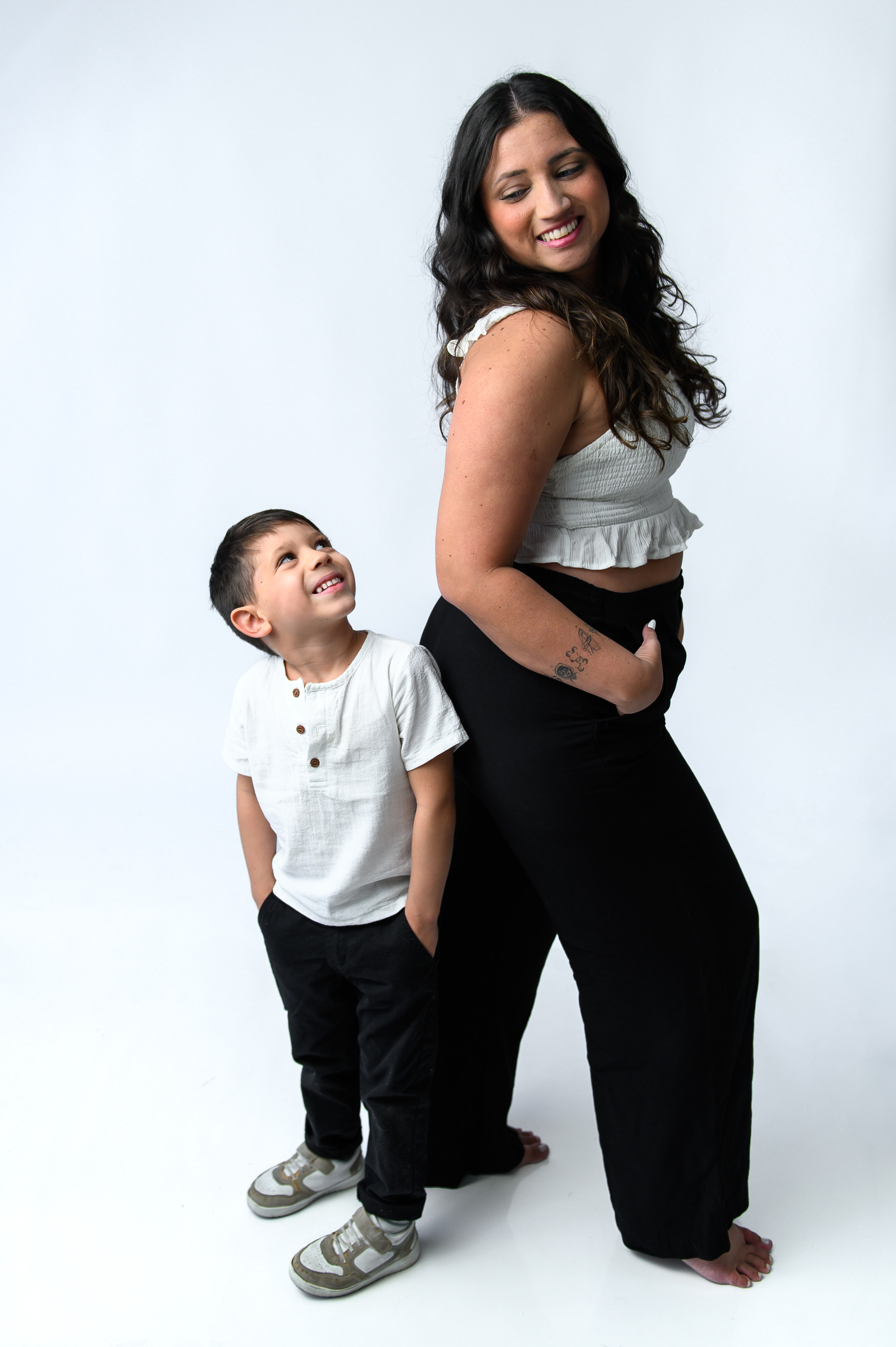 ensaio dia das mães minimalista em estúdio sp zona sul