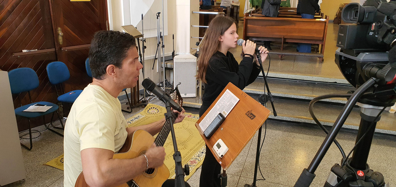 TRANSMISSÃO AO VIVO PARA IGREJAS