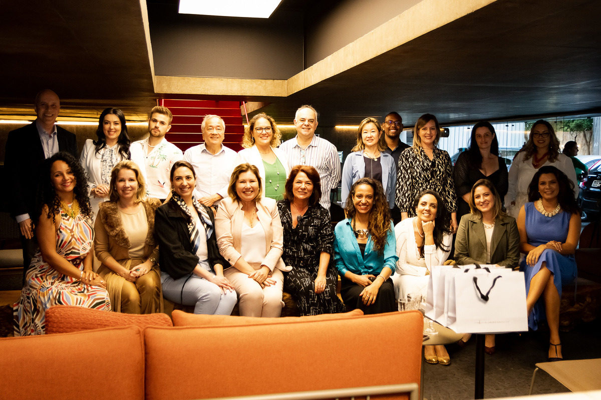 Encontro Celína Buhler - Mercado de luxo