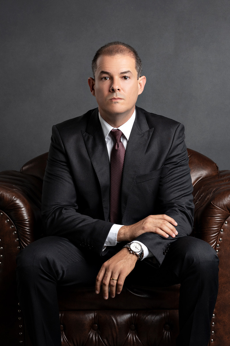 Retrato Corporativo Empresarial perfil profissional Advogado Renan Viegas
