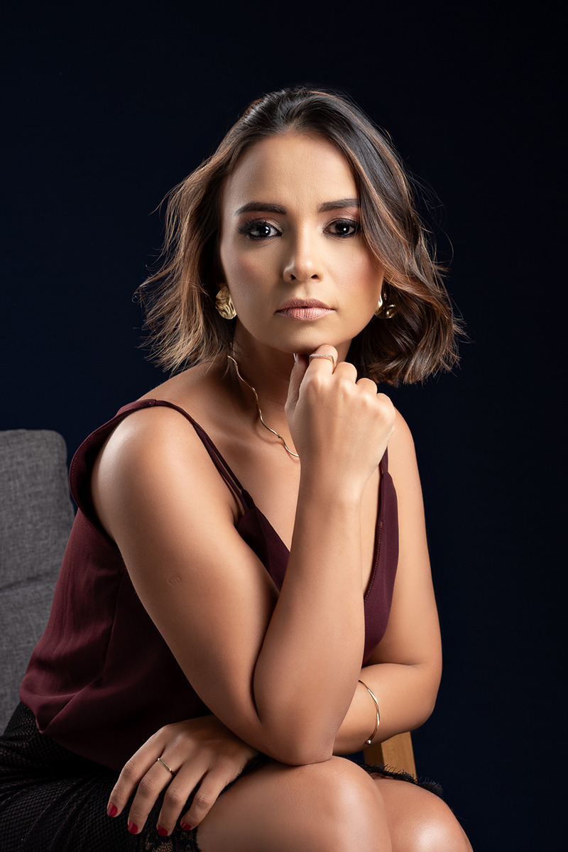 Retrato Corporativo Empresarial perfil profissional Gestora Financeira Xpoente Thayanne