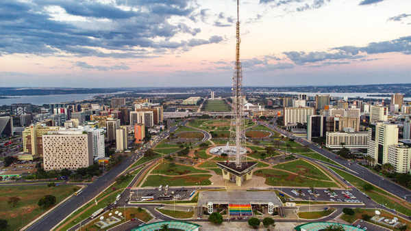 em Brasília - no Distrito Federal. Imagens aéreas com Drone, Foto e Vídeo.