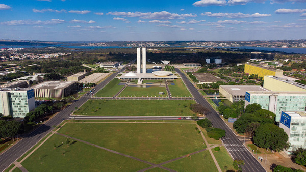 em Brasília - no Distrito Federal. Imagens aéreas com Drone, Foto e Vídeo.