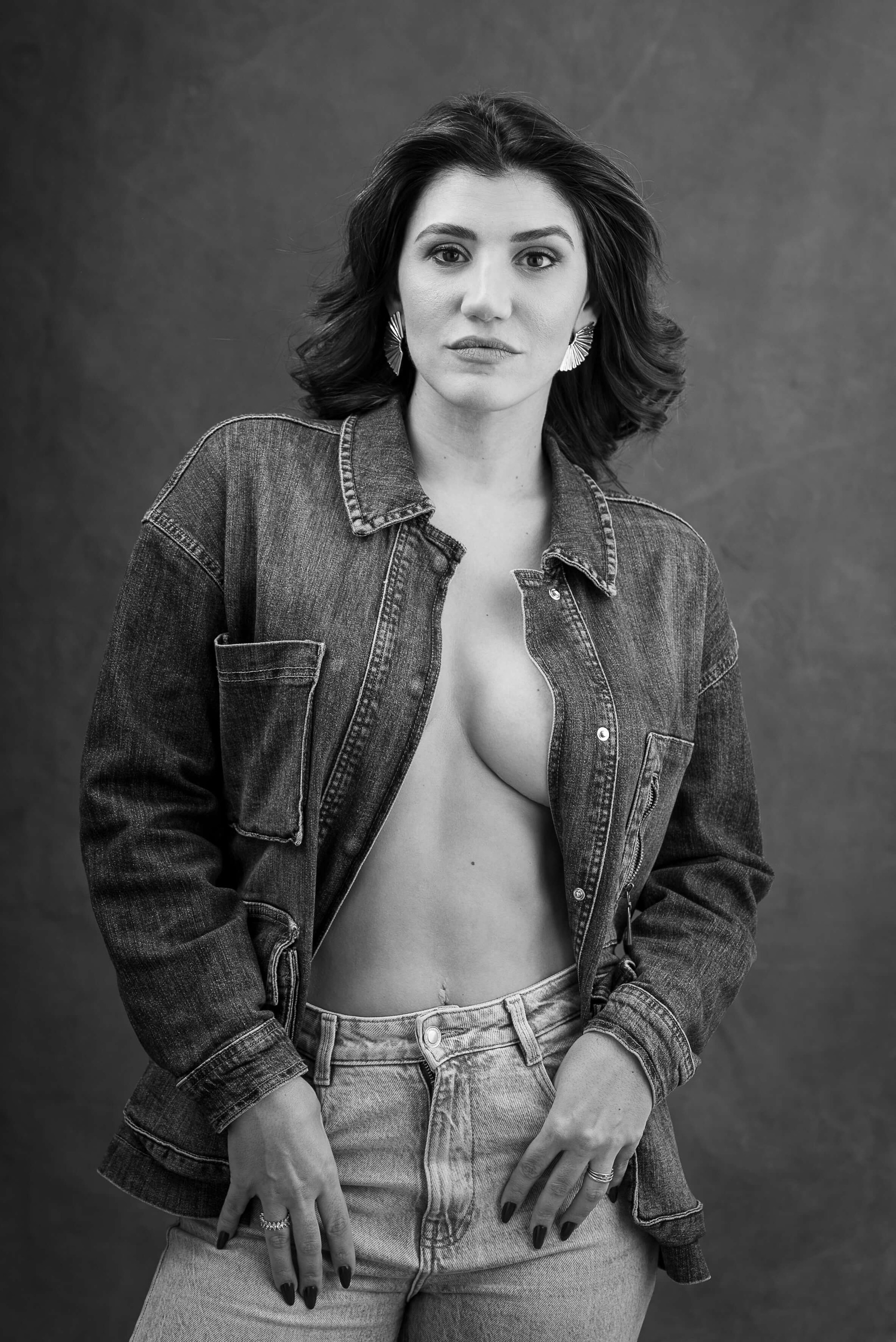 Retrato feminino em estúdio com direção de Dani Justus no Rio de Janeiro