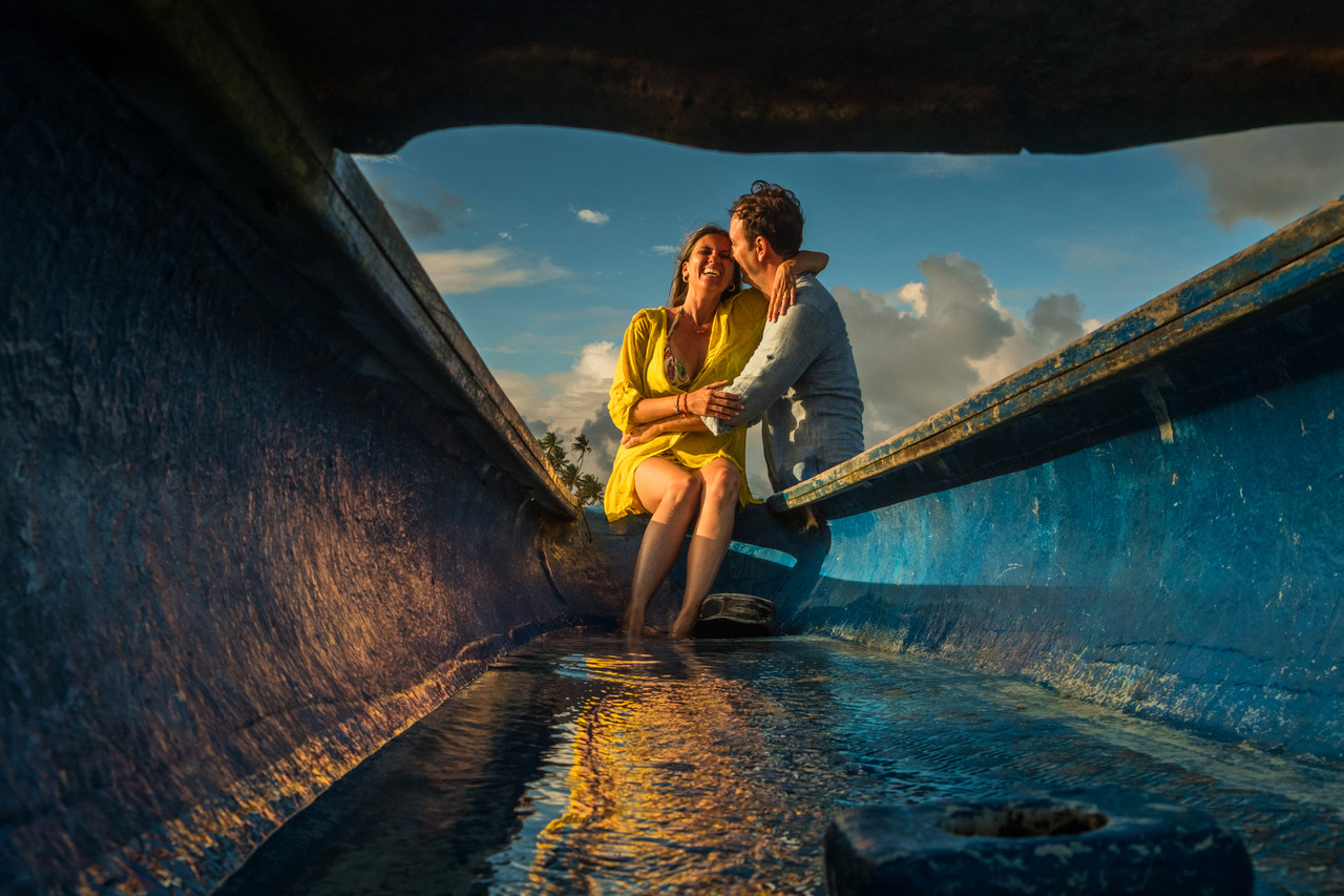 Entre tradições e paisagens únicas, cada detalhe da ilha se mistura à sua história de amor.