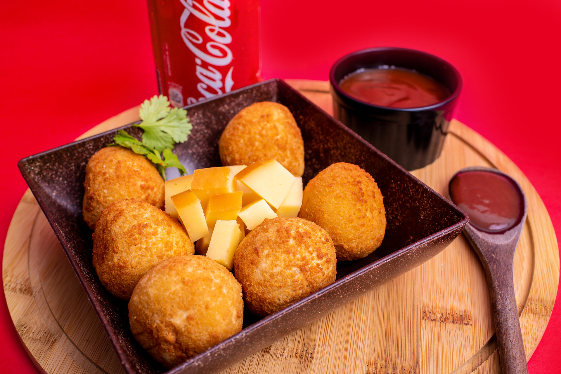 foto profissional salgadinhos de queijo