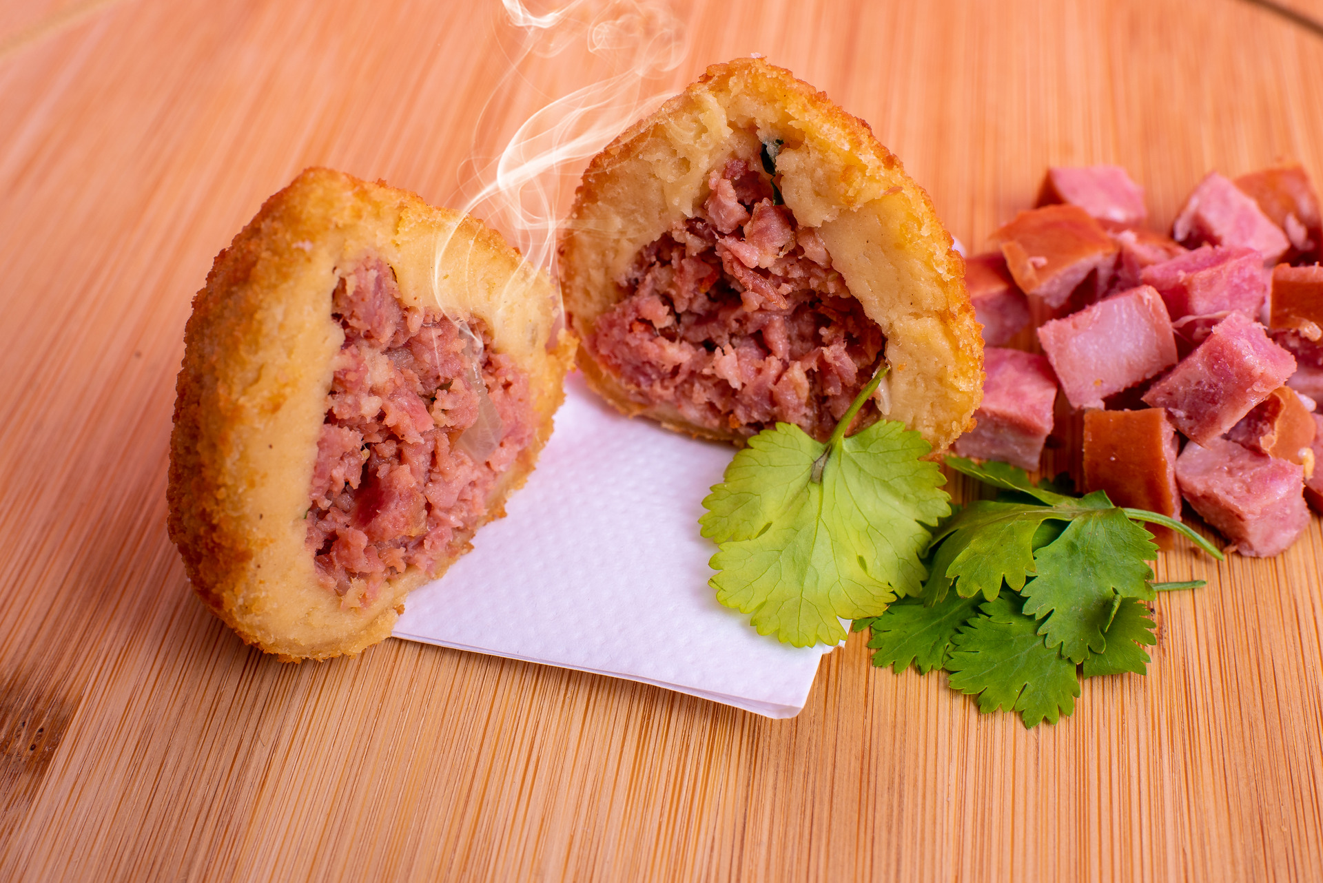 fotografia profissional de salgadinhos quentes