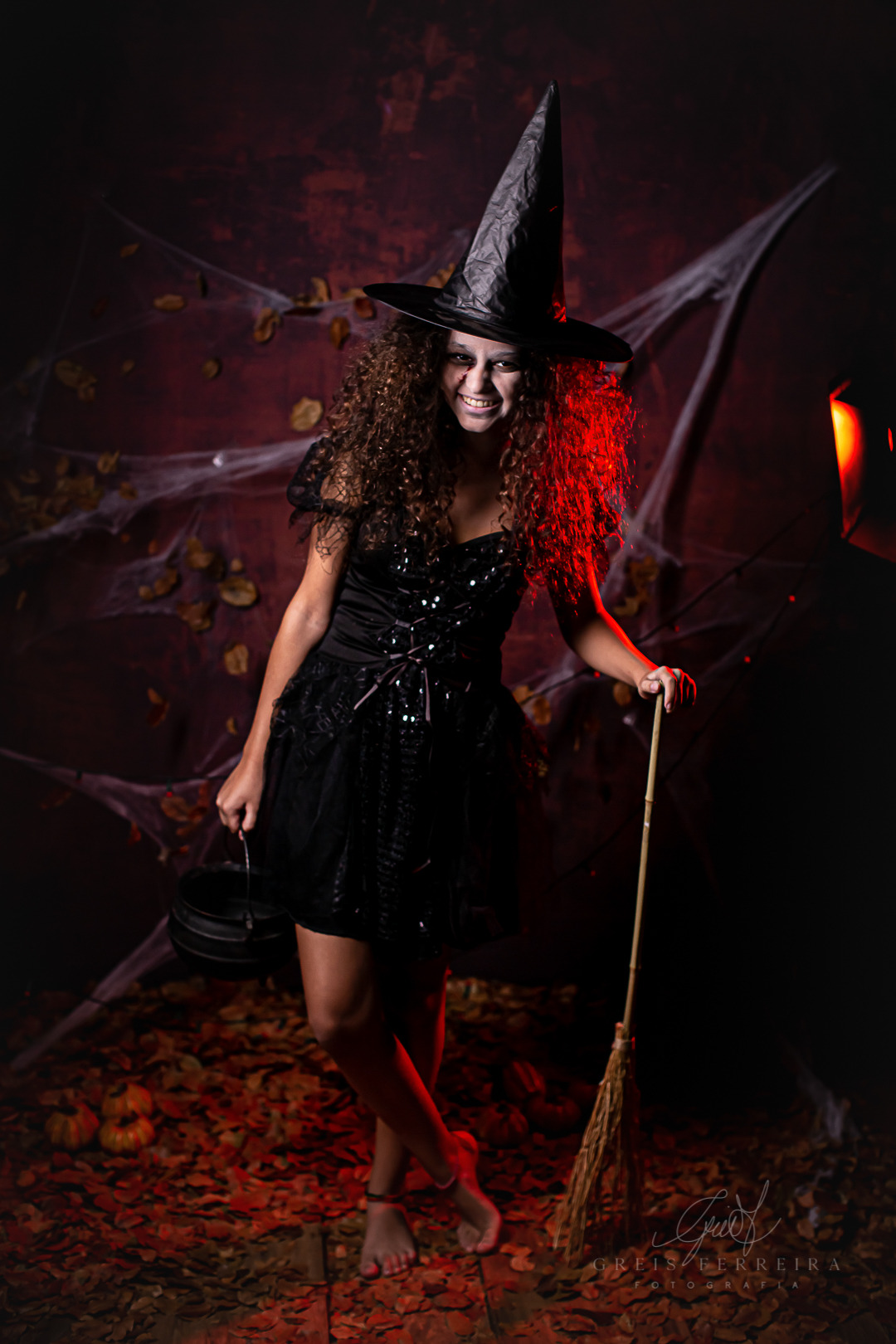 Fantasias de Halloween divertidas para a família  Fantasias, Fantasia dia  das bruxas, Fantasias halloween