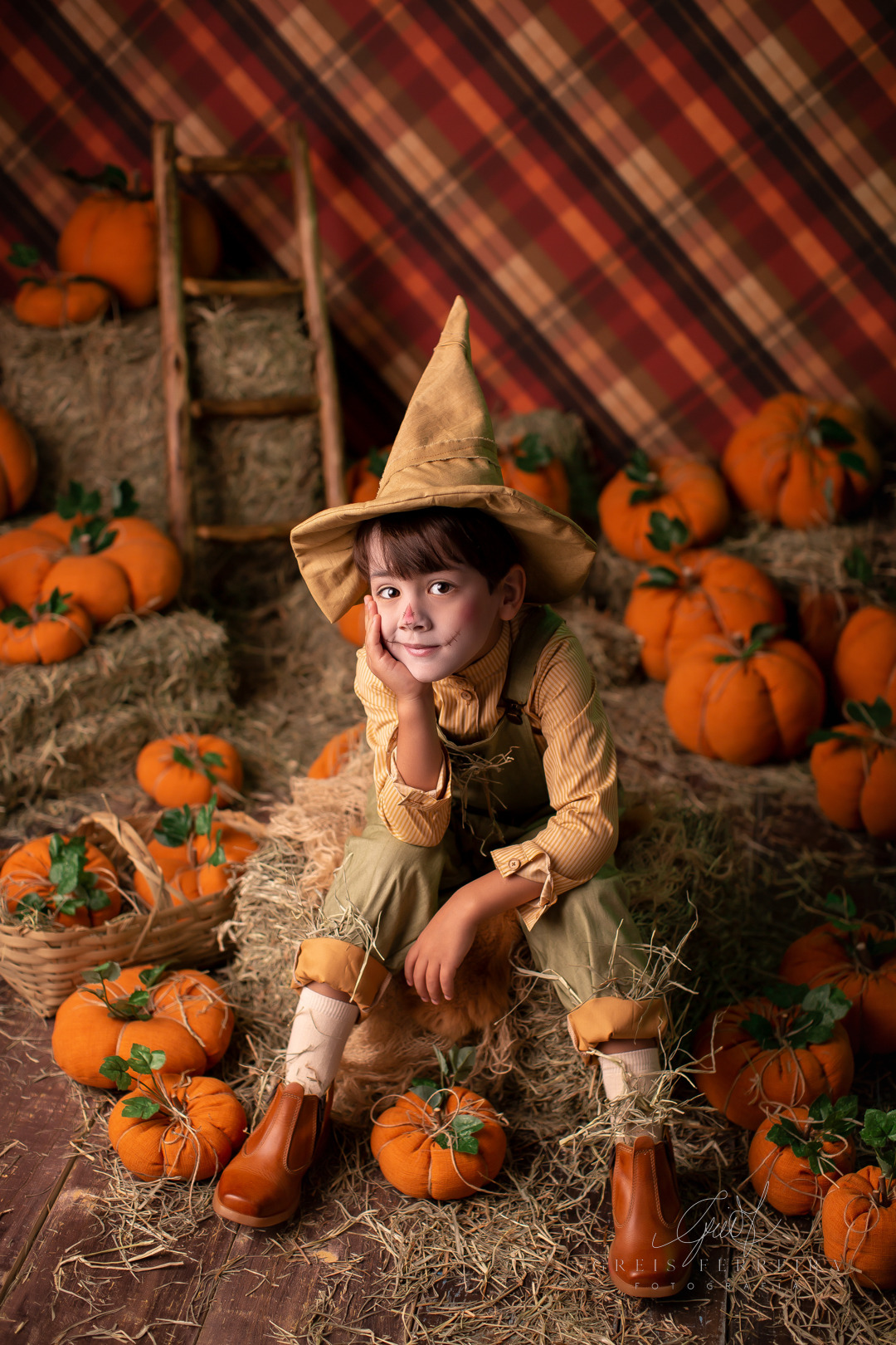 fotografia infantil halloween aboboras espantalho dia das crianças