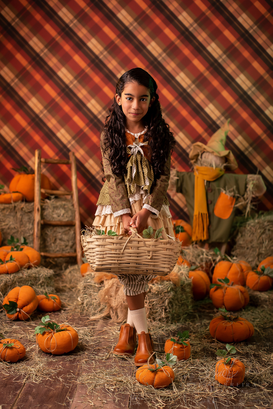 fotografia infantil halloween aboboras espantalho dia das crianças