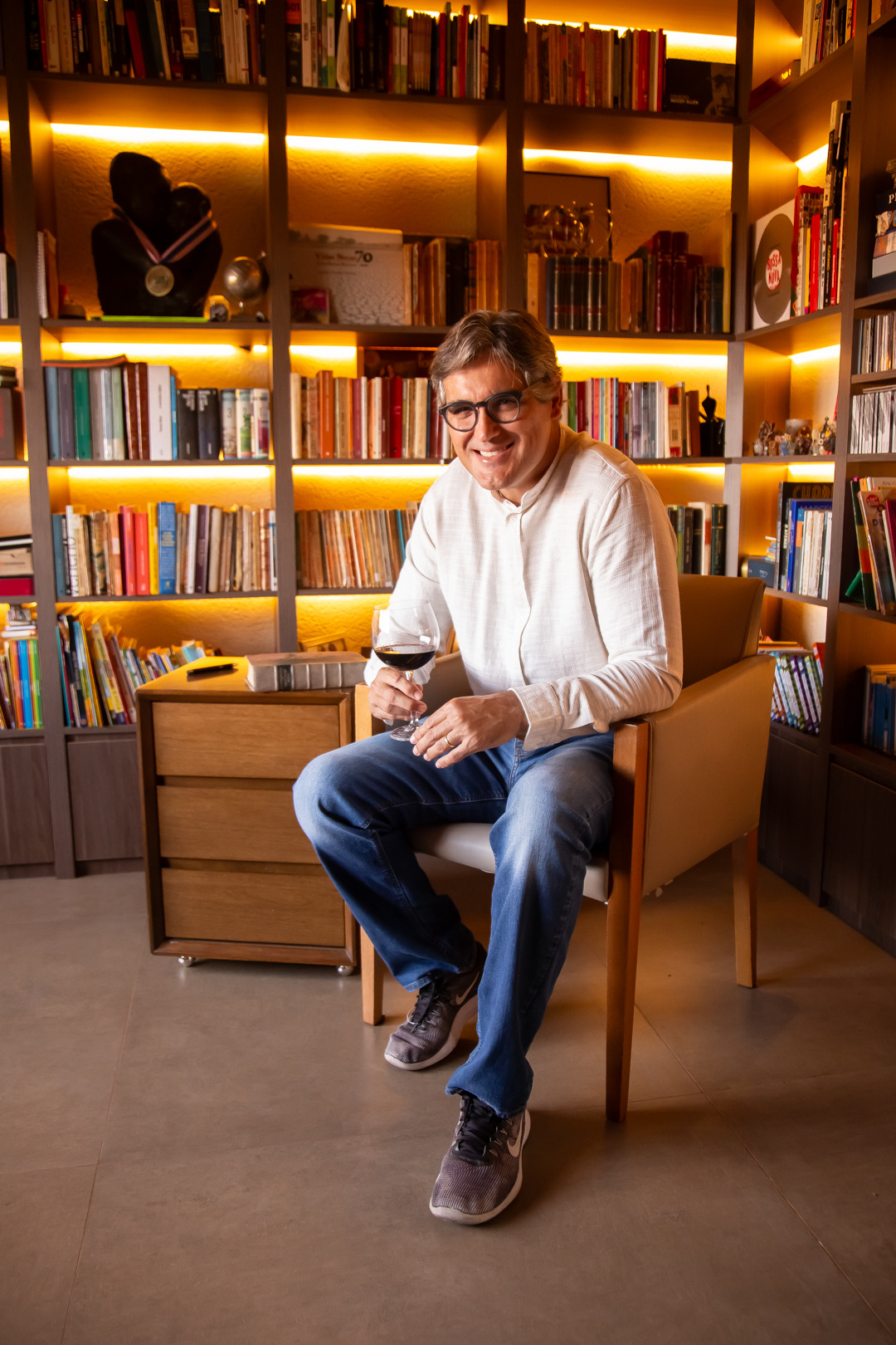 ensaio masculino biblioteca escritor