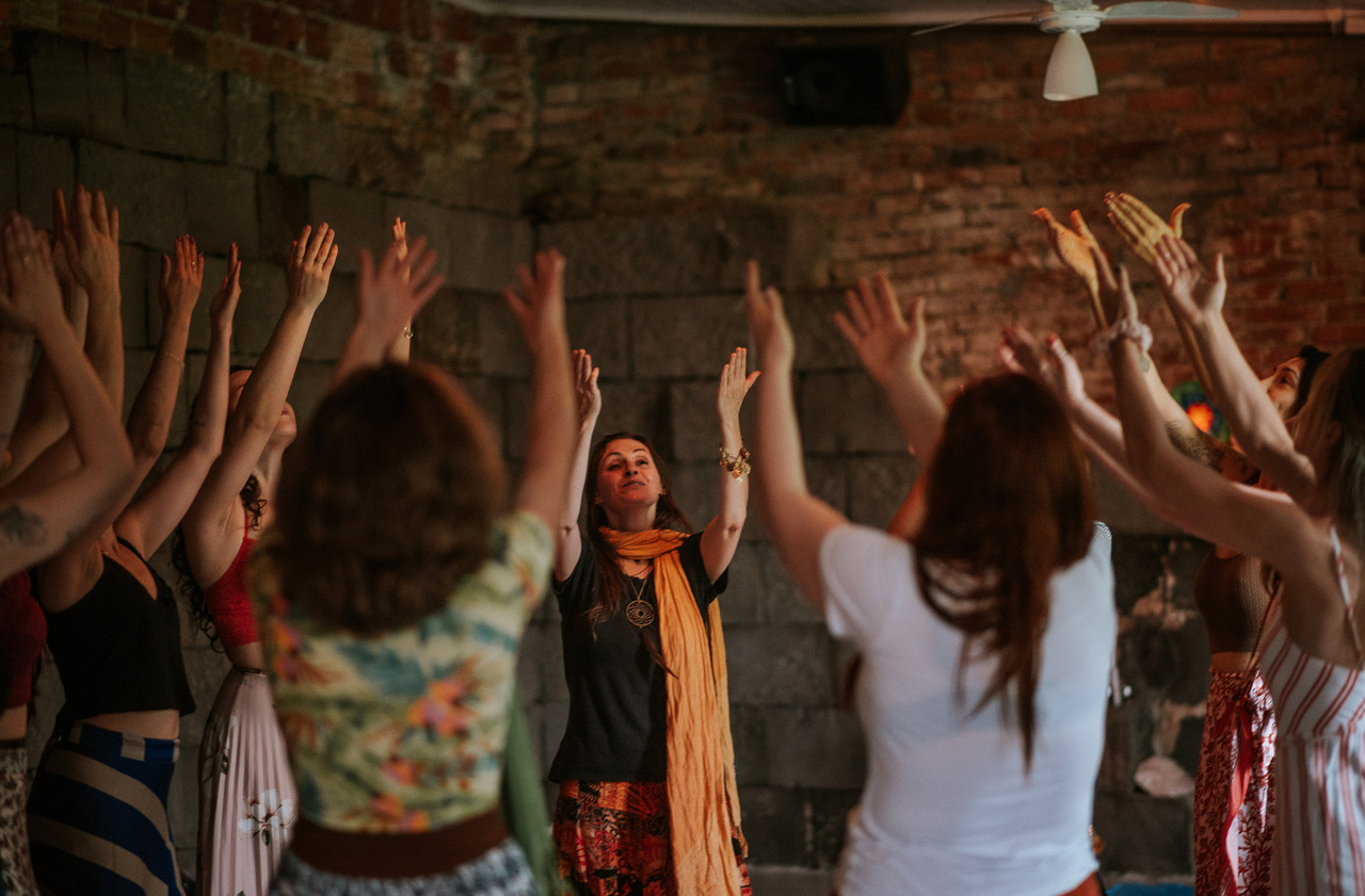 Mulheres em celebração em Bento Gonçalves