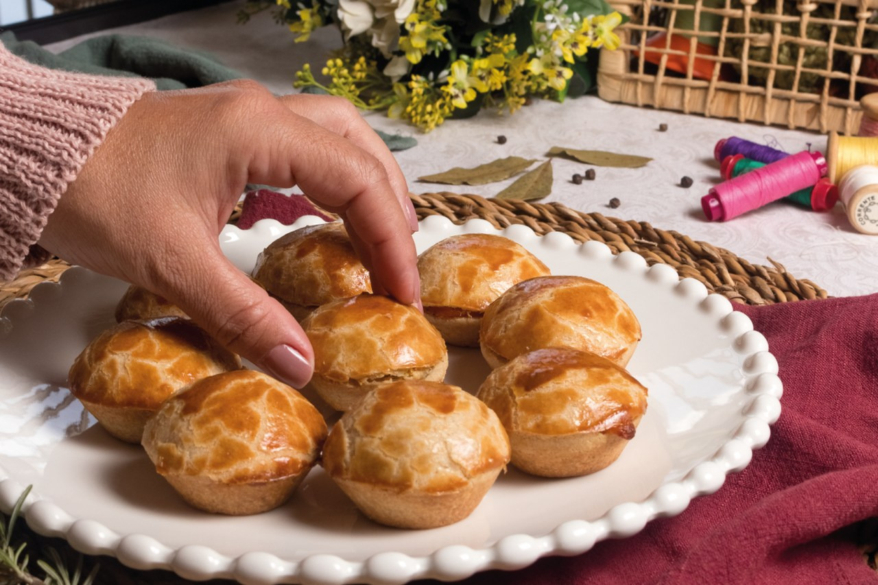 Empadas Caseiras - Foto de massas e empadas - Carla Costa Fotografia BH