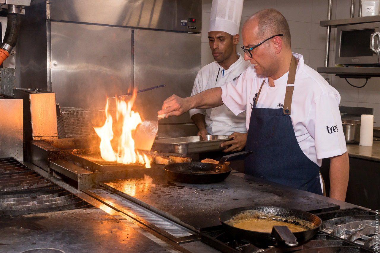 Foto de Perfil Profissional - Registro Afetivo - Carla Costa Fotografia BH