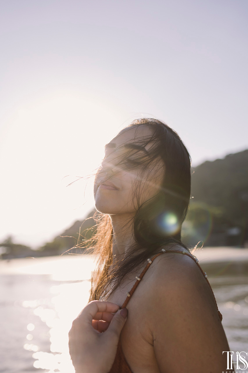 ensaio fotográfico feminino na praia conexão autoestima mulher
