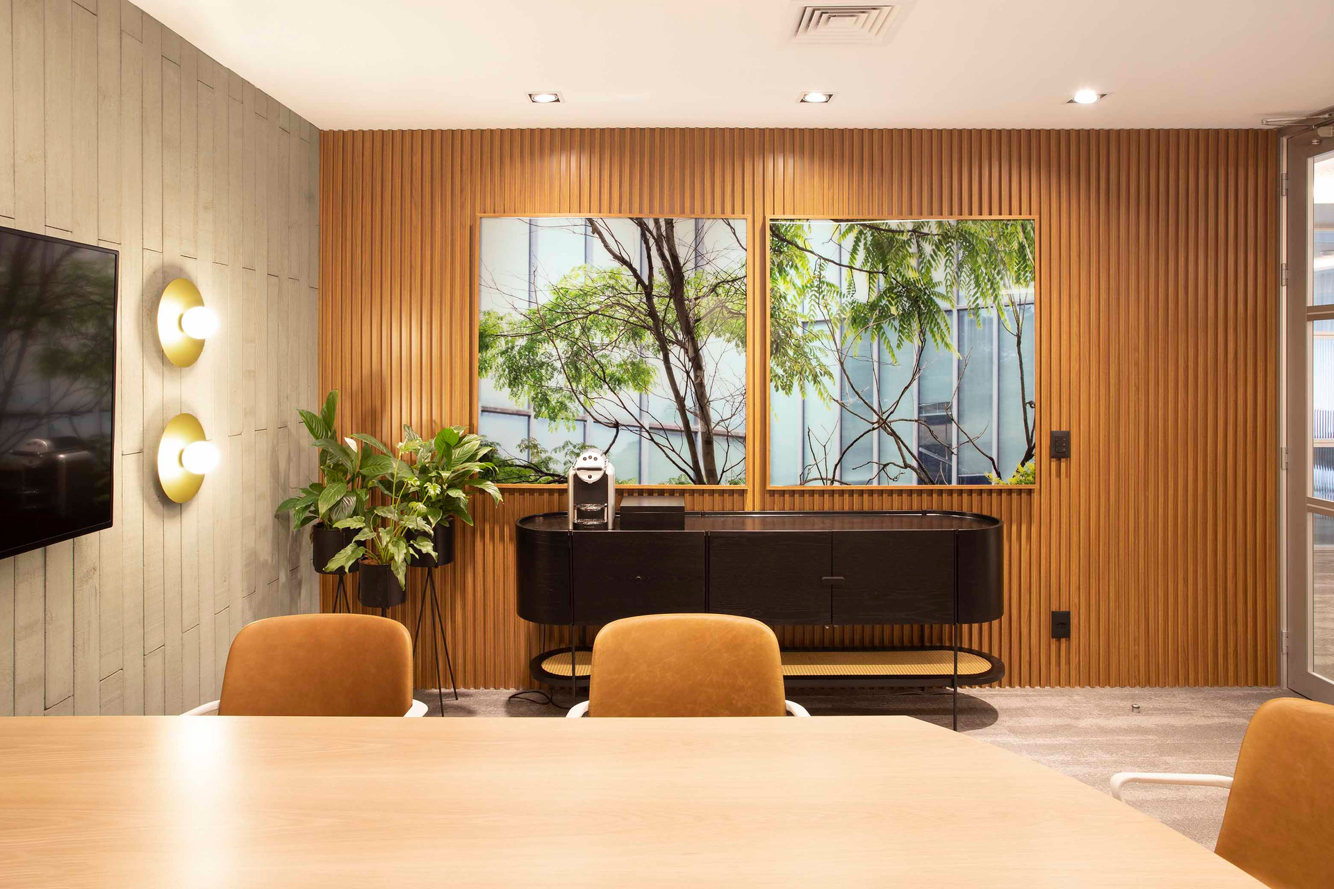 quadro de paisagem para sala de reunião - arquitetura corporativa