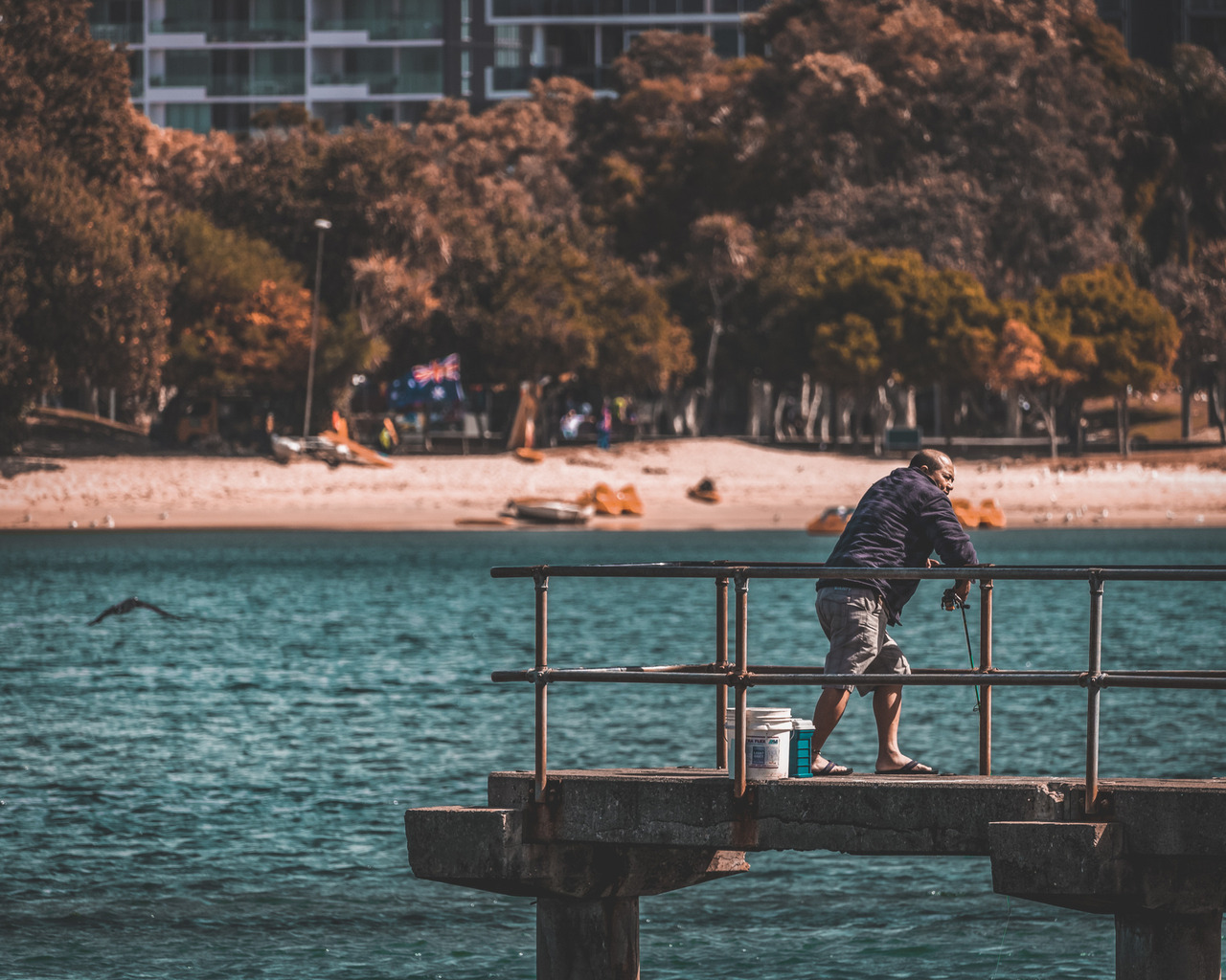 man fishing homem pescando pier fotografia tweed river rio